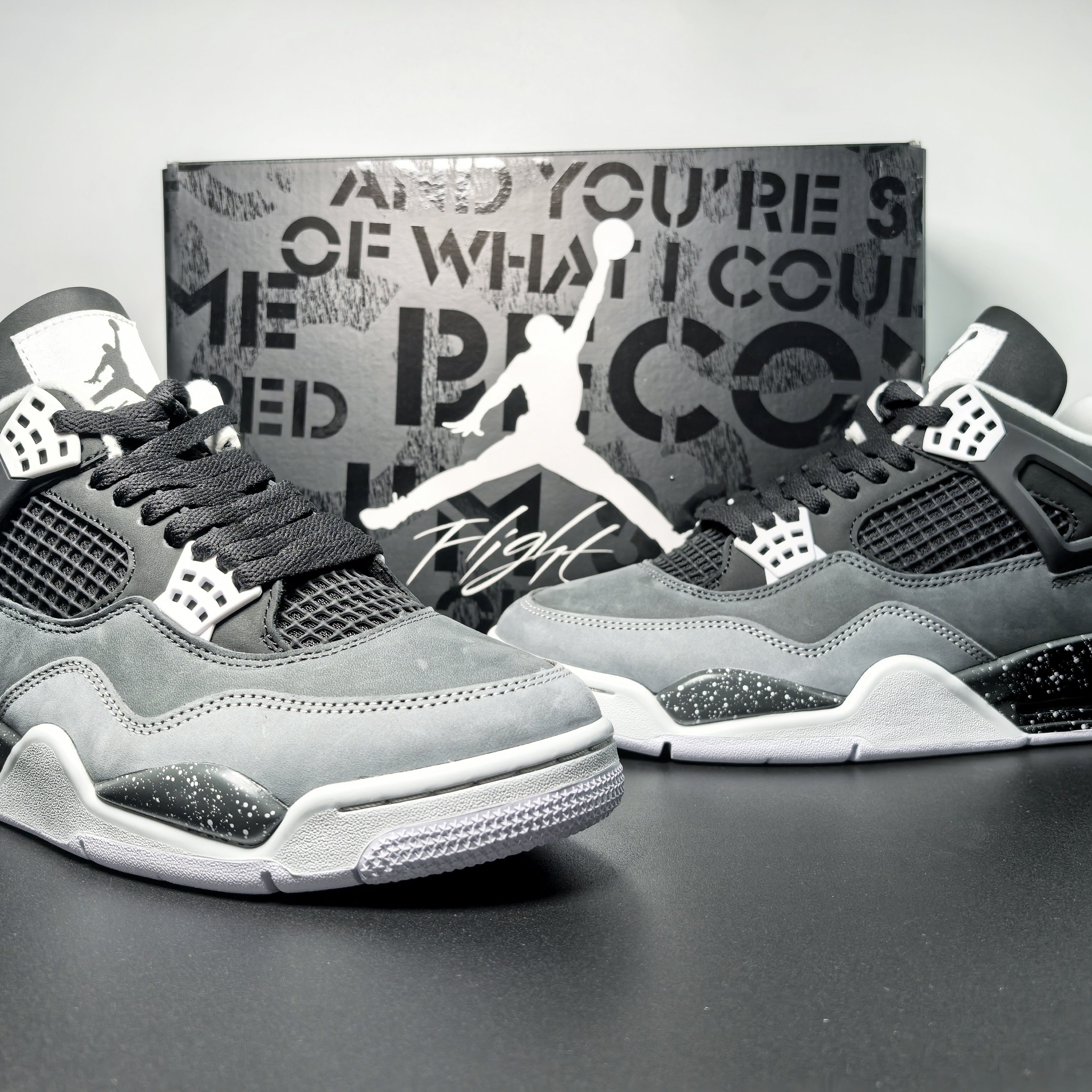 Air Jordan 4 Retro "Fear"