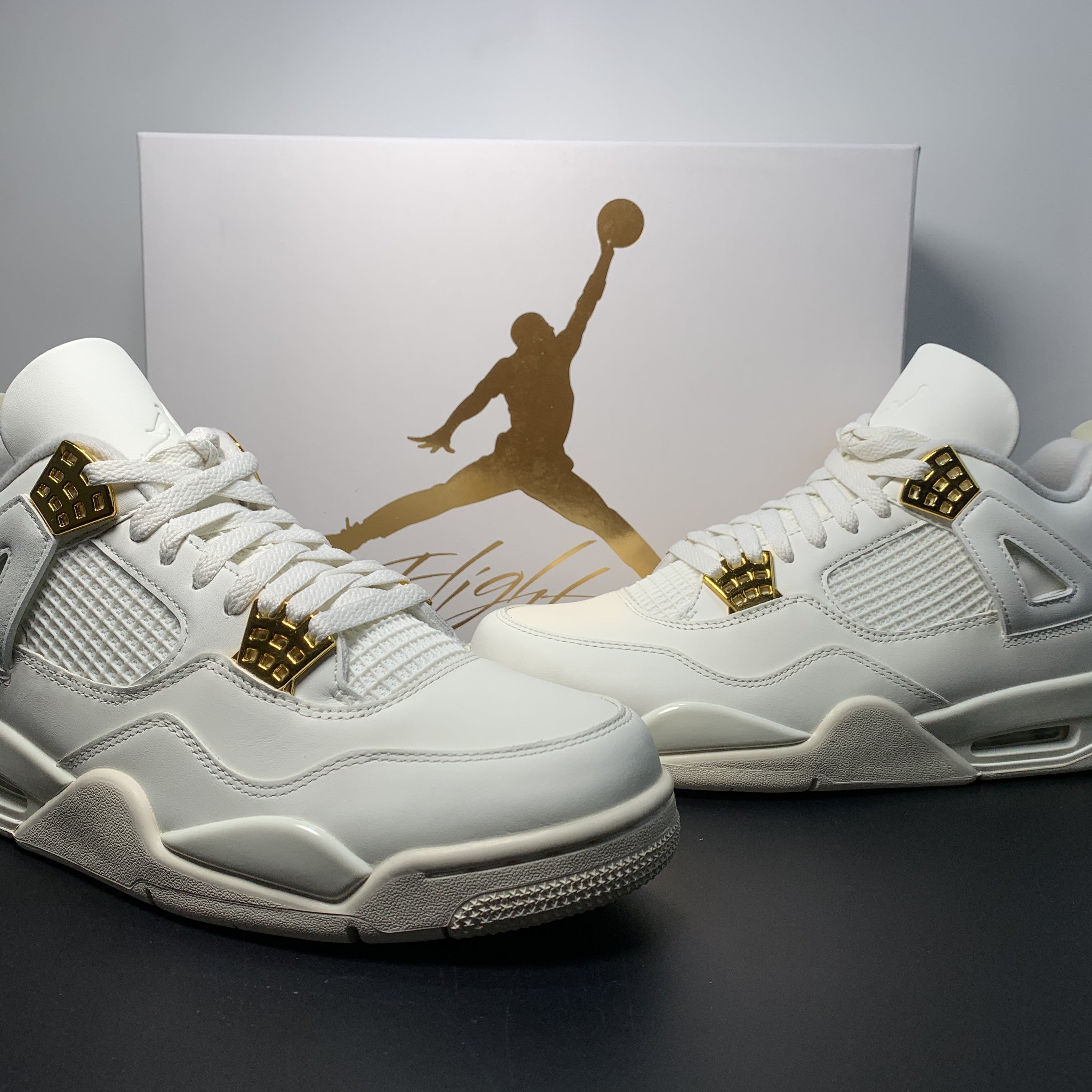 Nike Air Jordan 4 Retro 'Sail Metallic Gold'