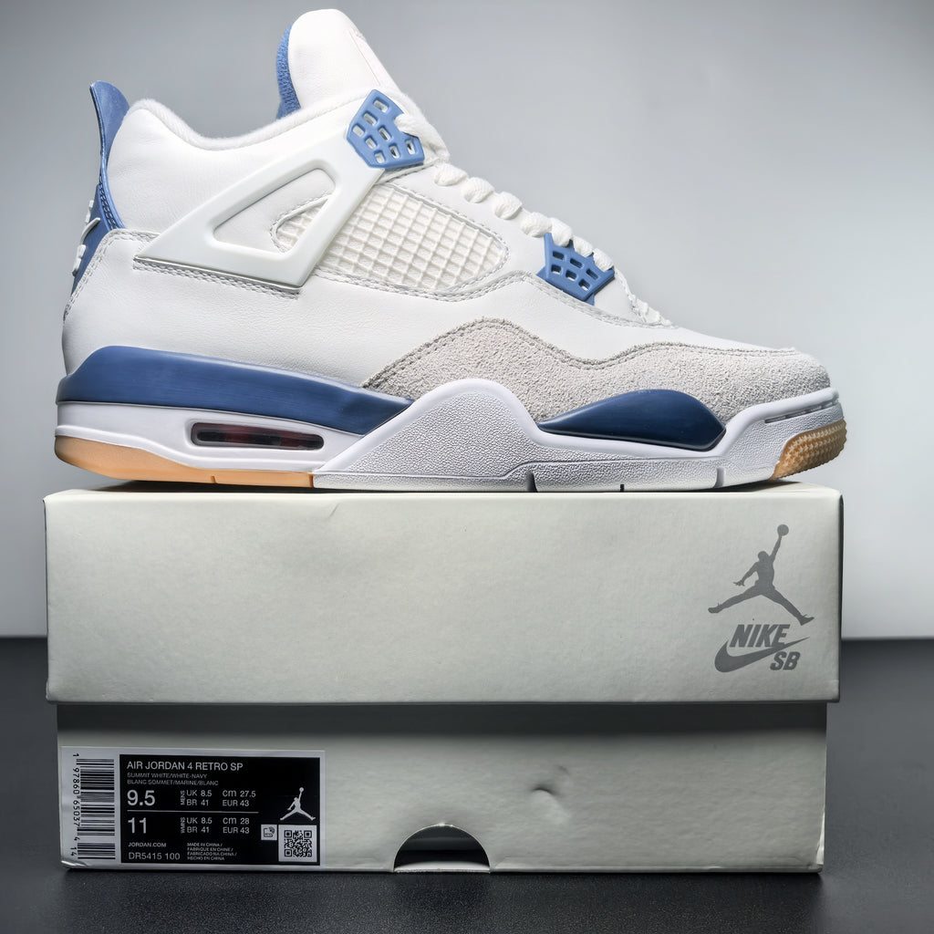 Nike SB x Air Jordan 4 Retro "Navy"