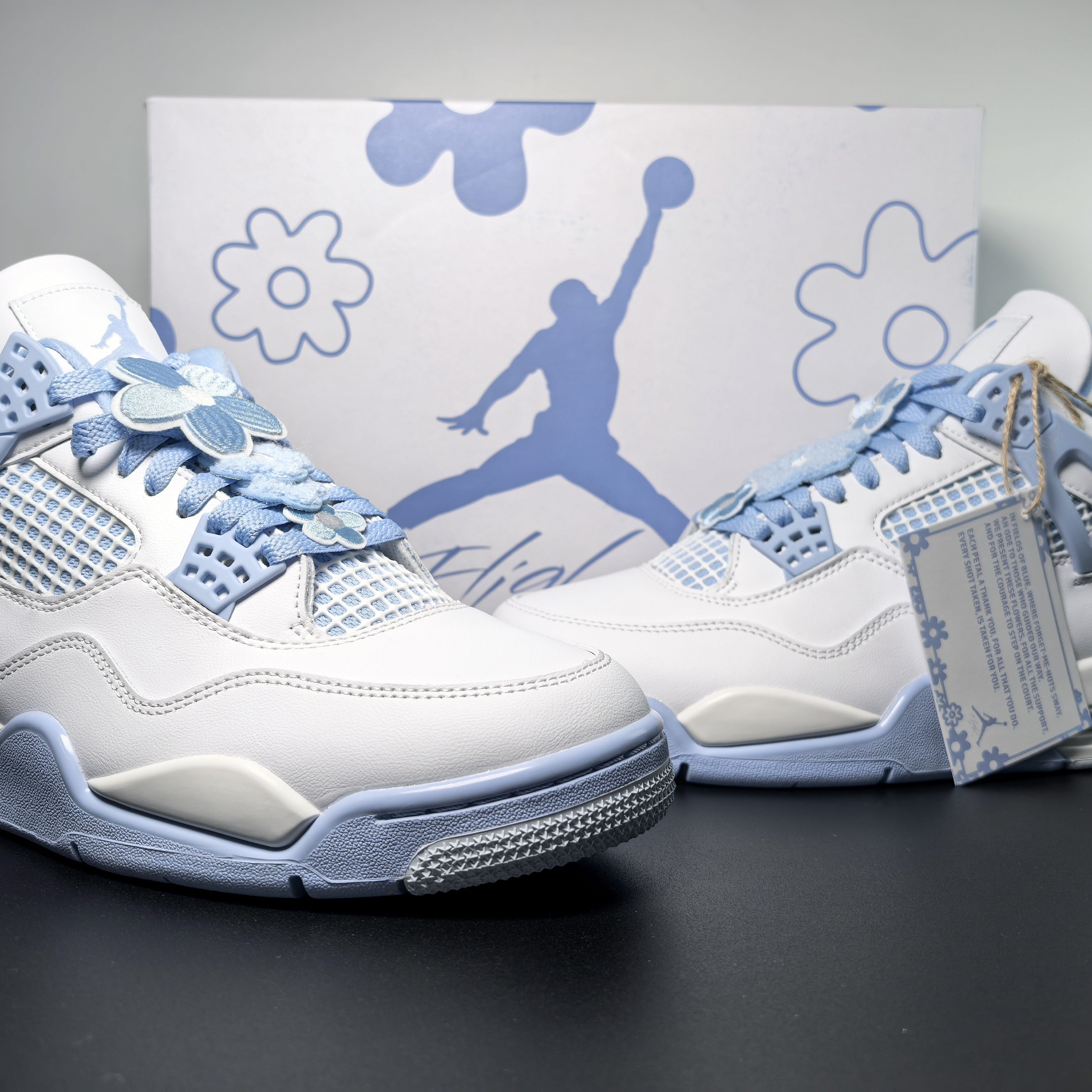 Air Jordan 4 Retro "Forget Me Not"