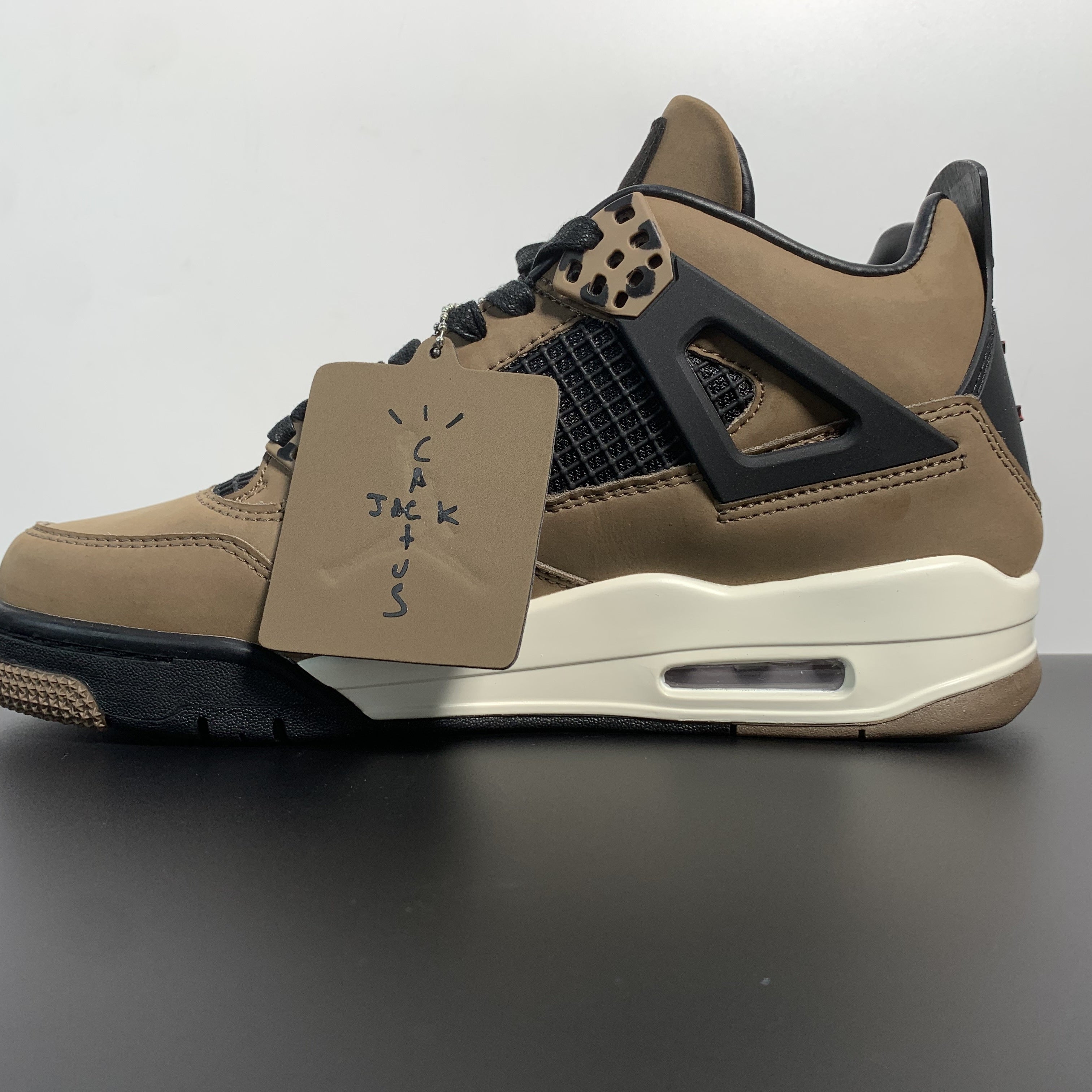 Air Jordan 4 Travis Scott "Mocha"