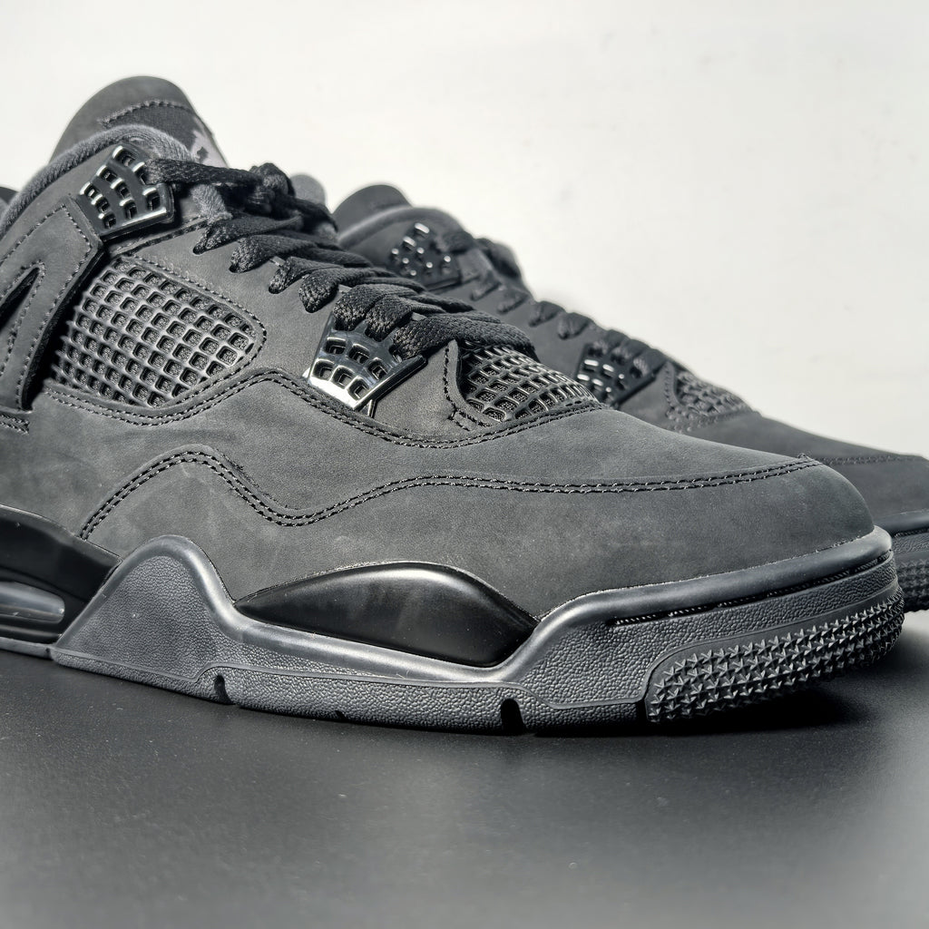Air Jordan 4 Retro "Black Cat"