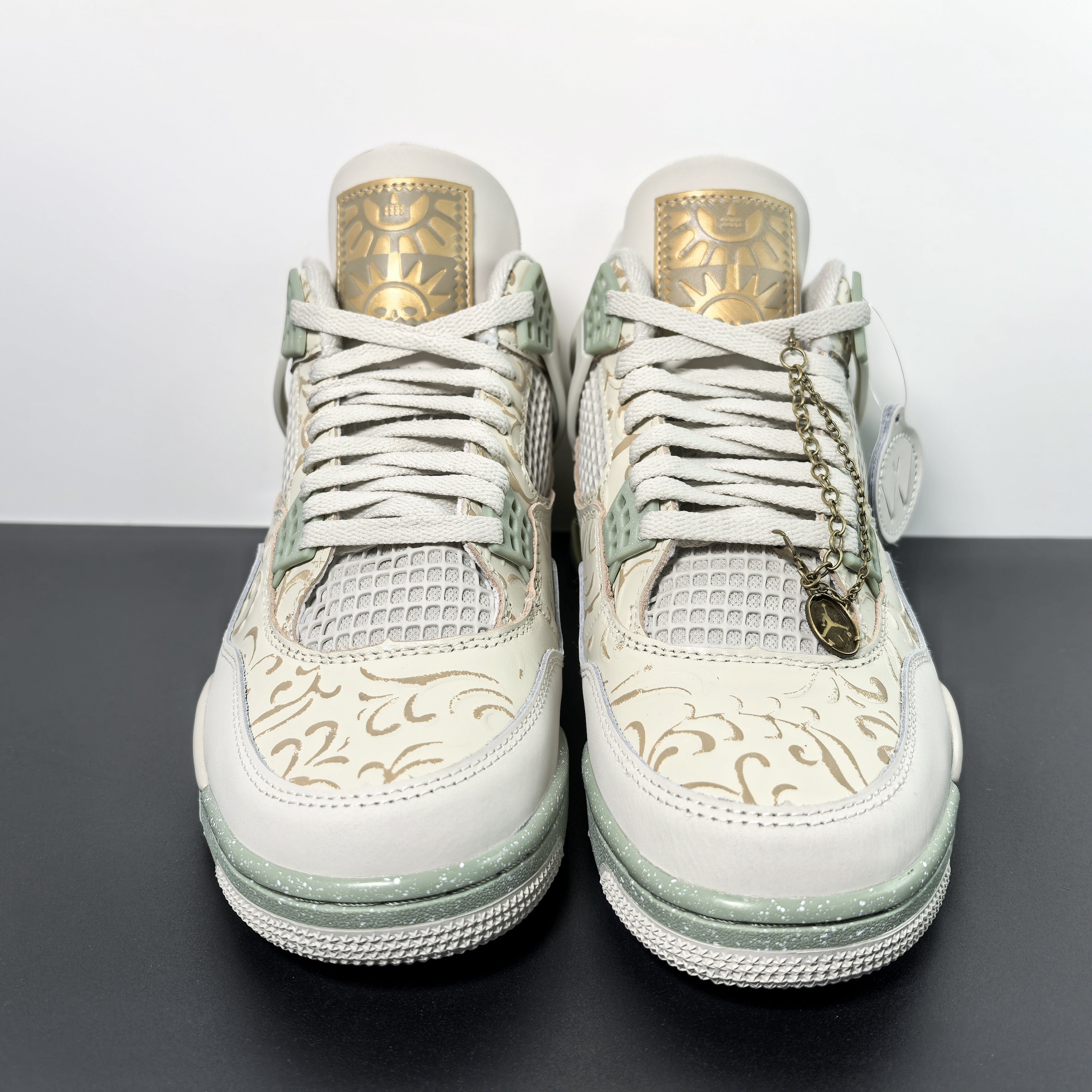 Nike Air Jordan 4 Retro SE "Somos Eternos"