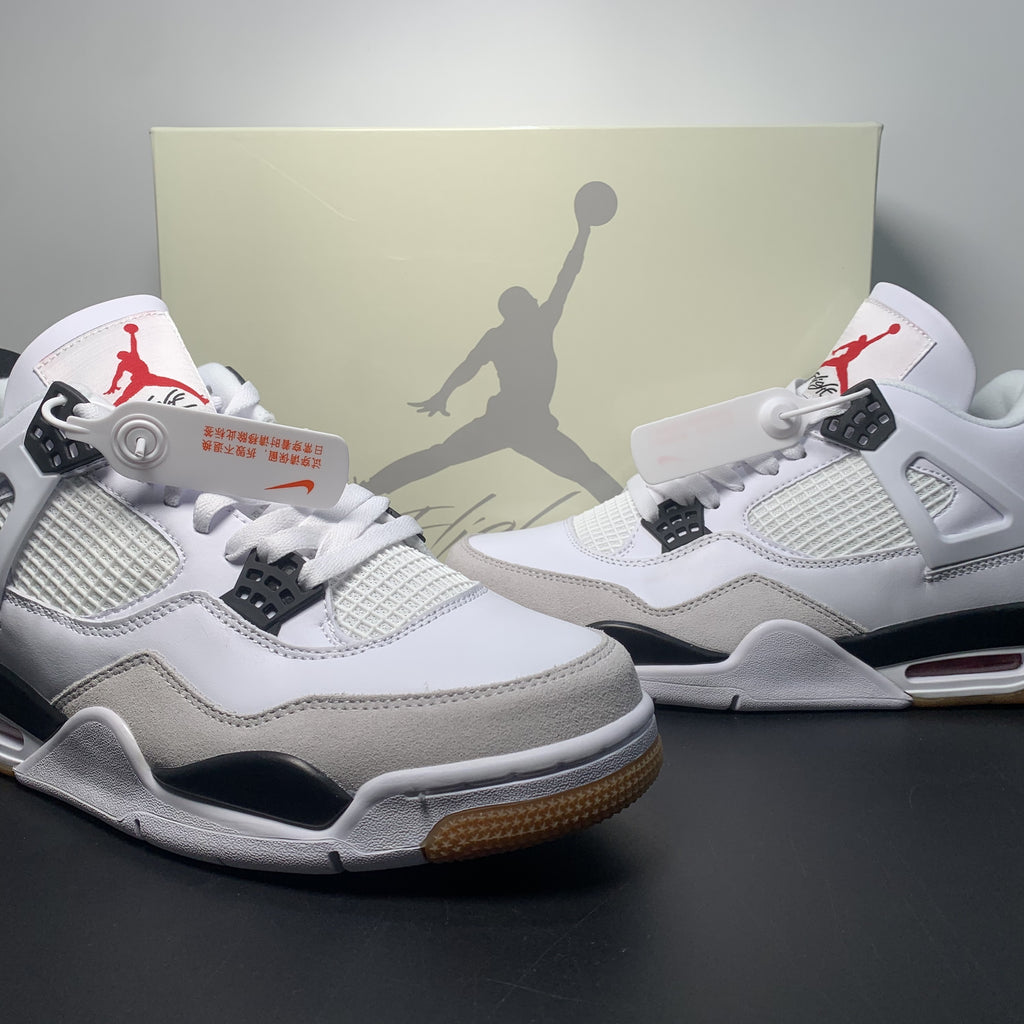 Nike Air Jordan 4 Retro OG "White Cement"