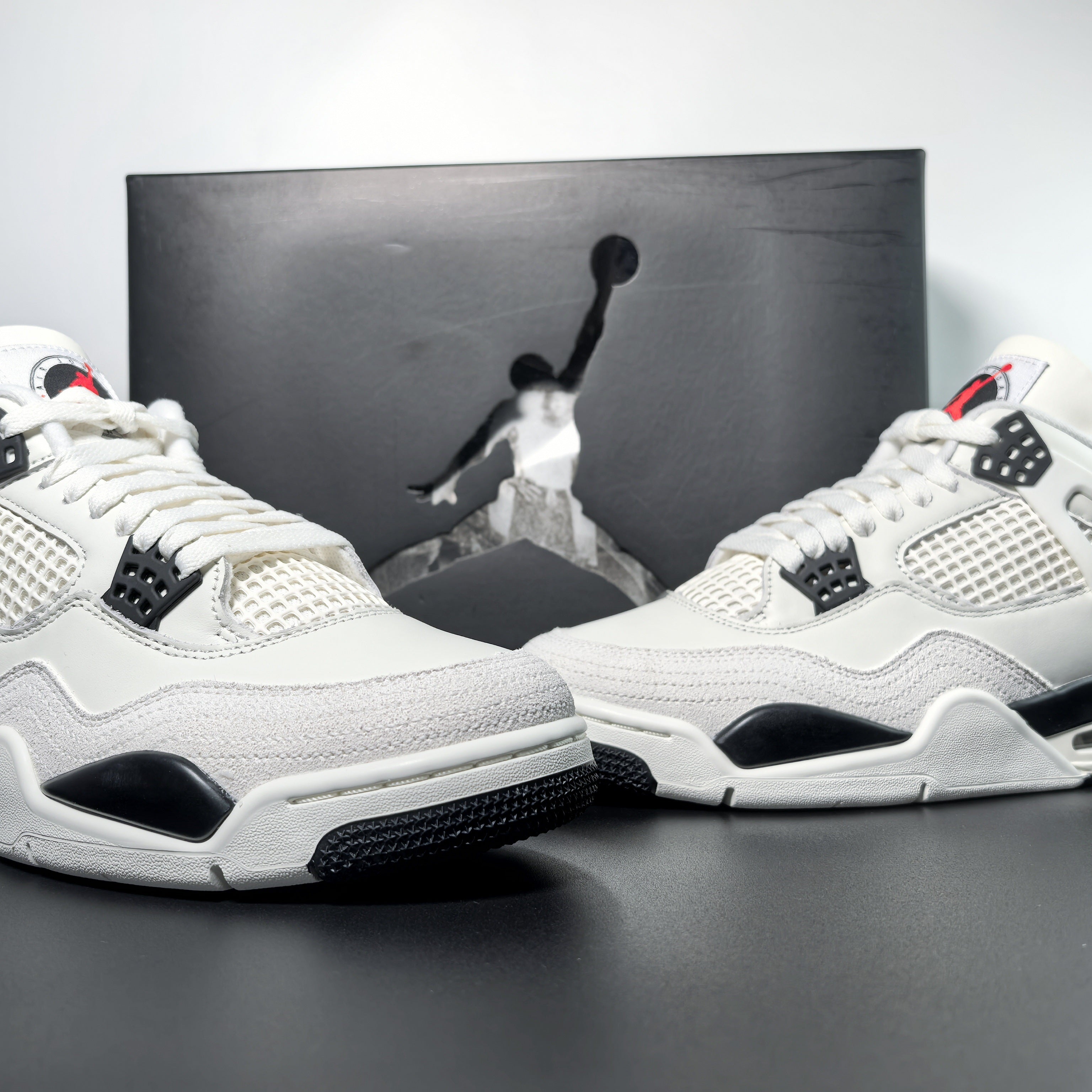 Nike Air Jordan 4 Retro OG "Flight Club"