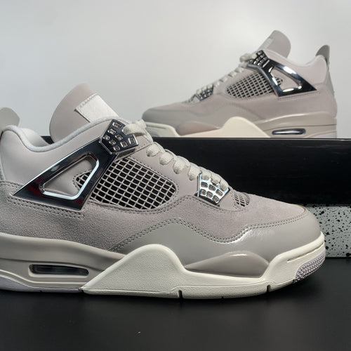 Air Jordan 4 Retro "Frozen Moments"