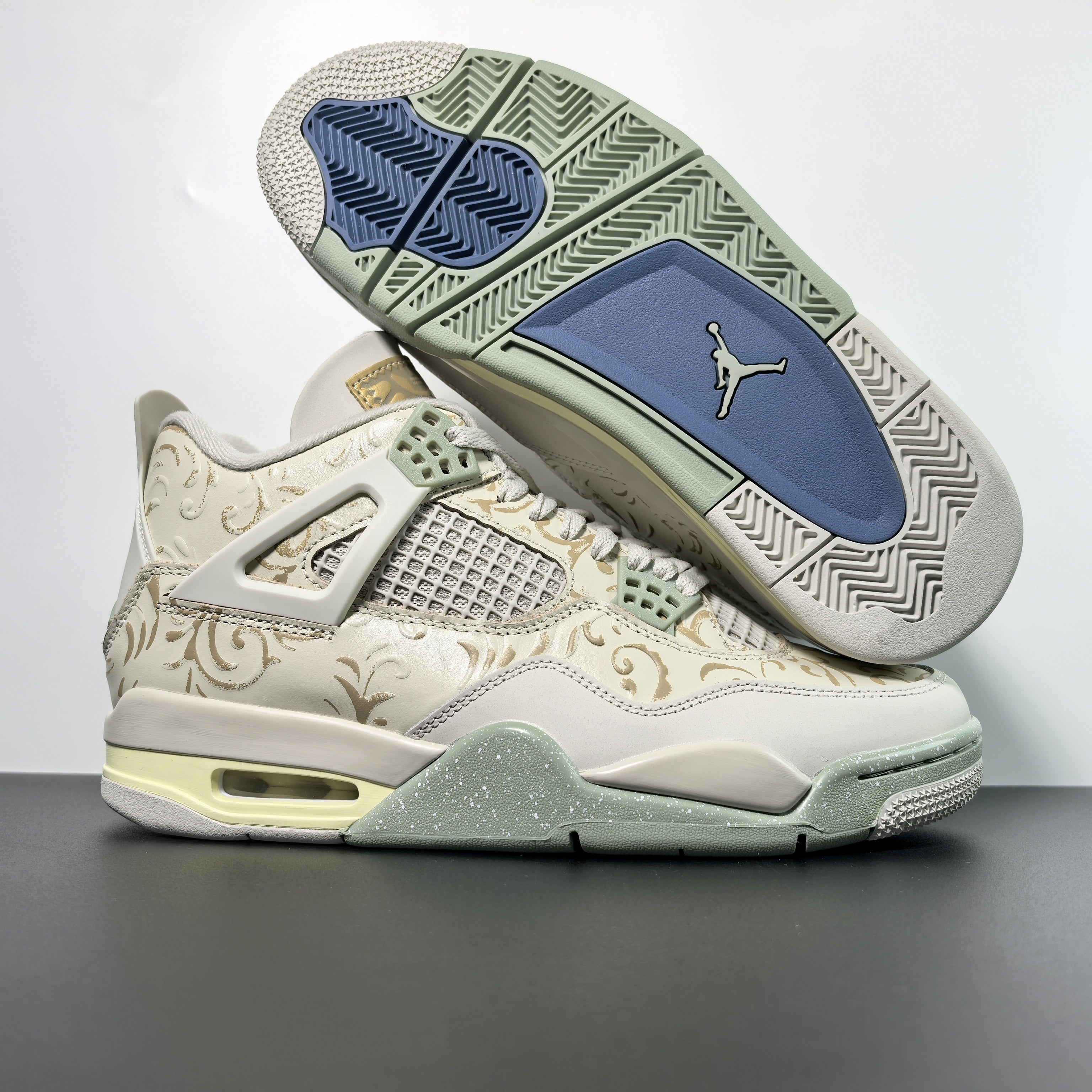 Nike Air Jordan 4 Retro SE "Somos Eternos"