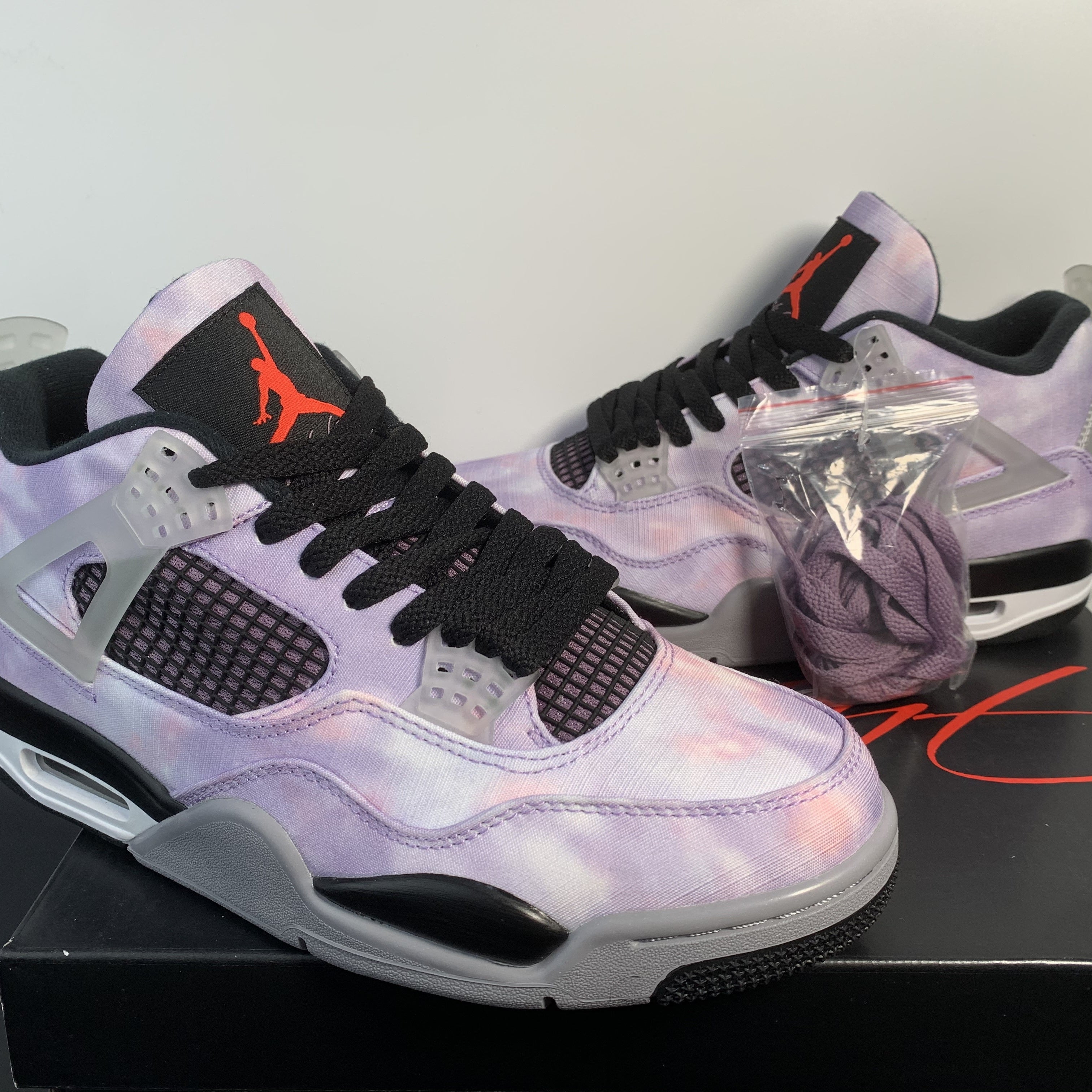 Air Jordan 4 Retro "Zen Master" (Amethyst Wave)