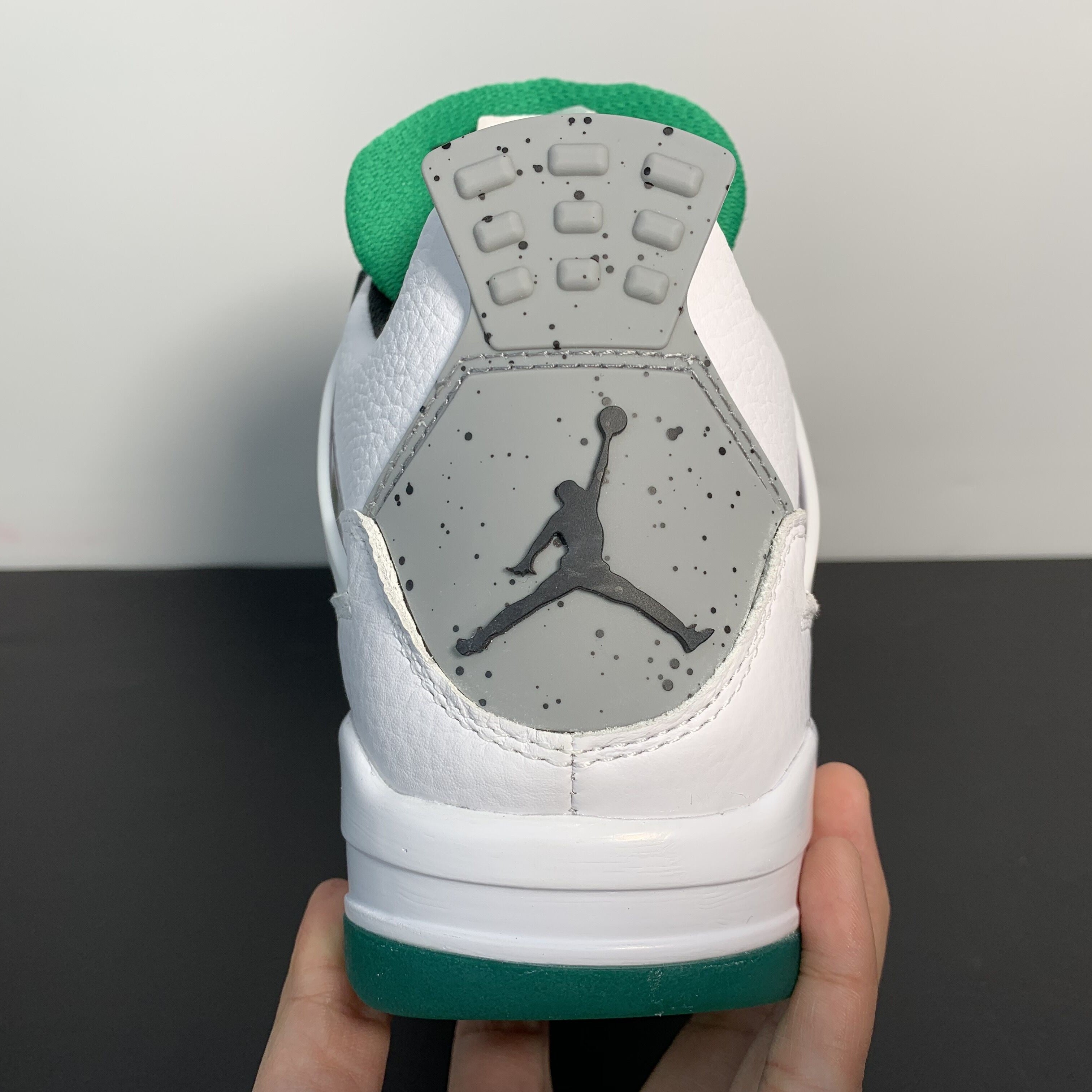 Air Jordan 4 Retro "Rasta"