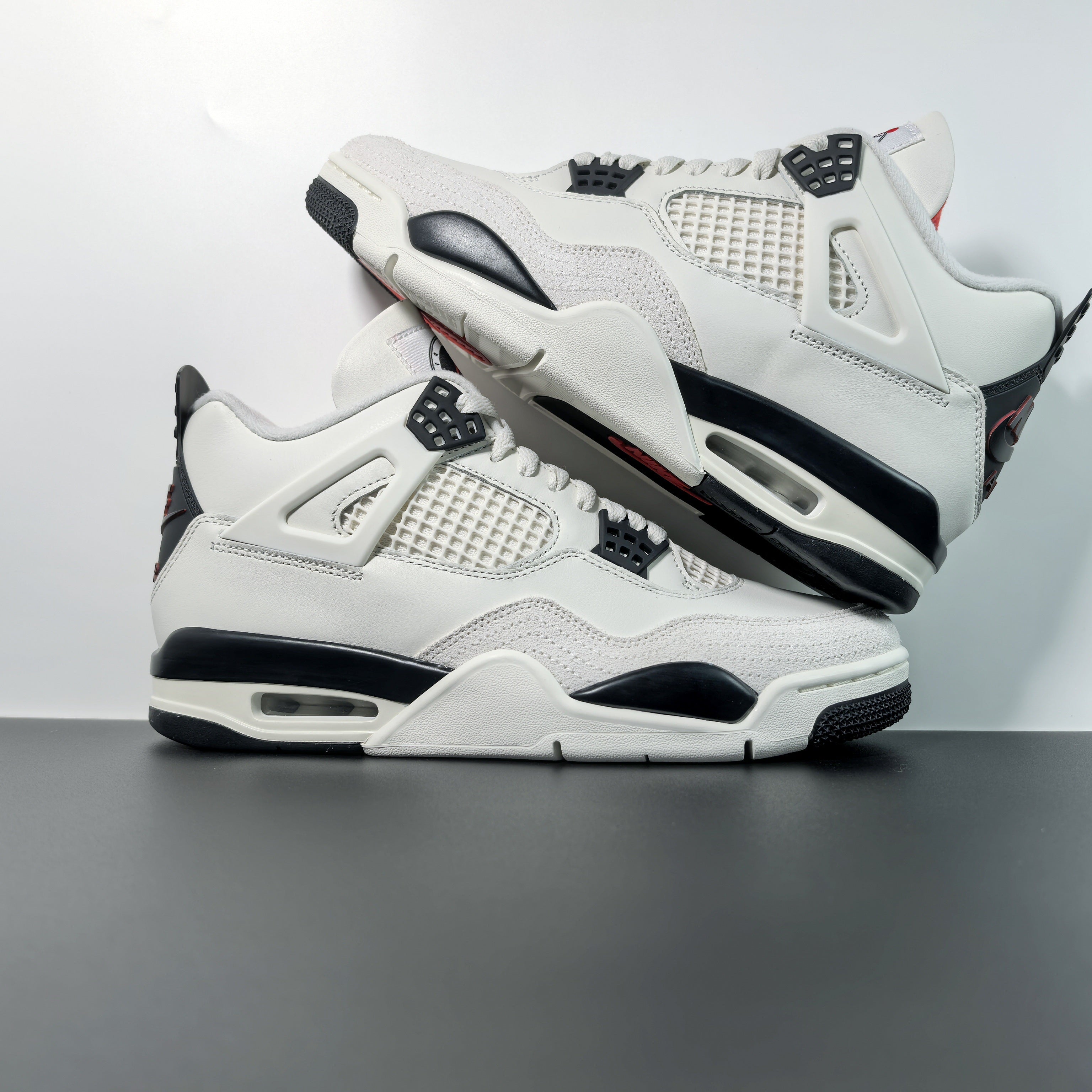 Air Jordan 4 Retro "Flight Club"