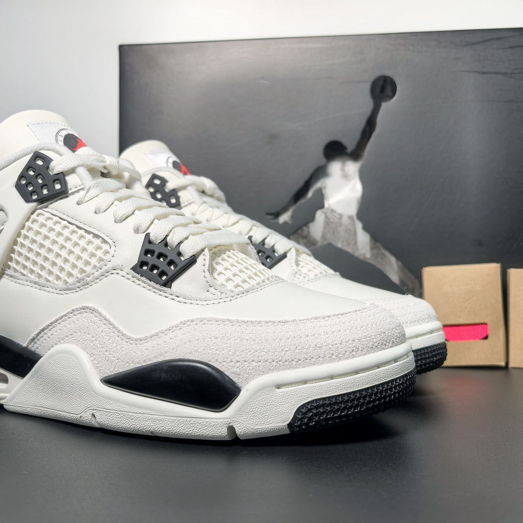 Nike Air Jordan 4 Retro OG "Flight Club"