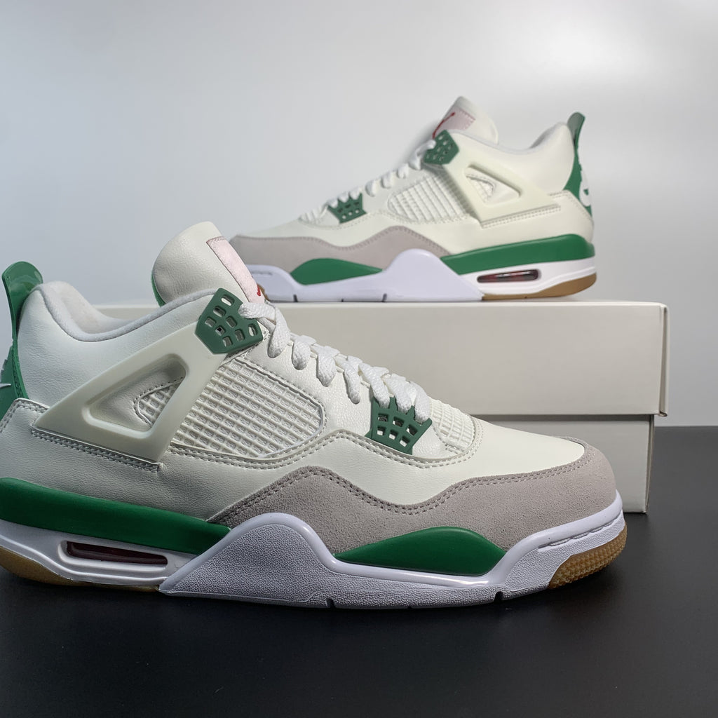 Nike SB x Air Jordan 4 Retro "Pine Green"