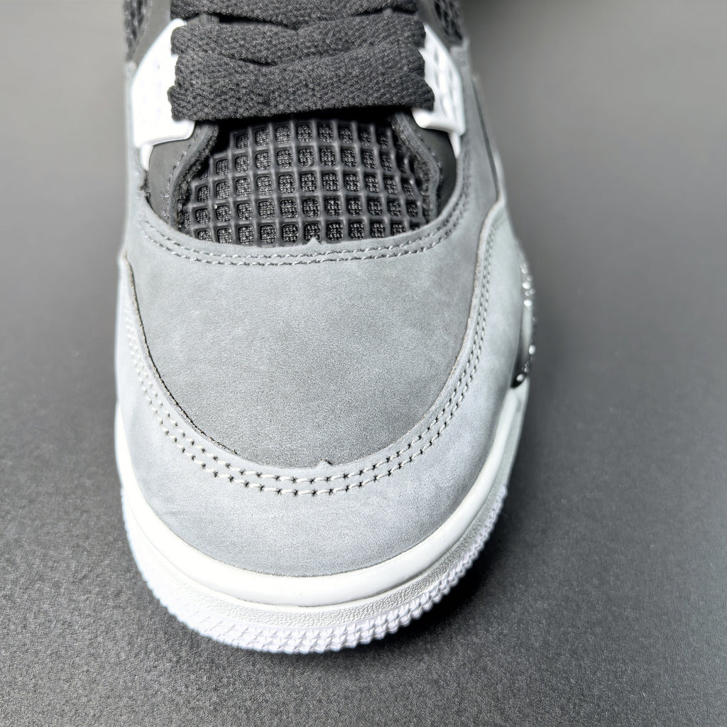 Air Jordan 4 Retro "Fear"