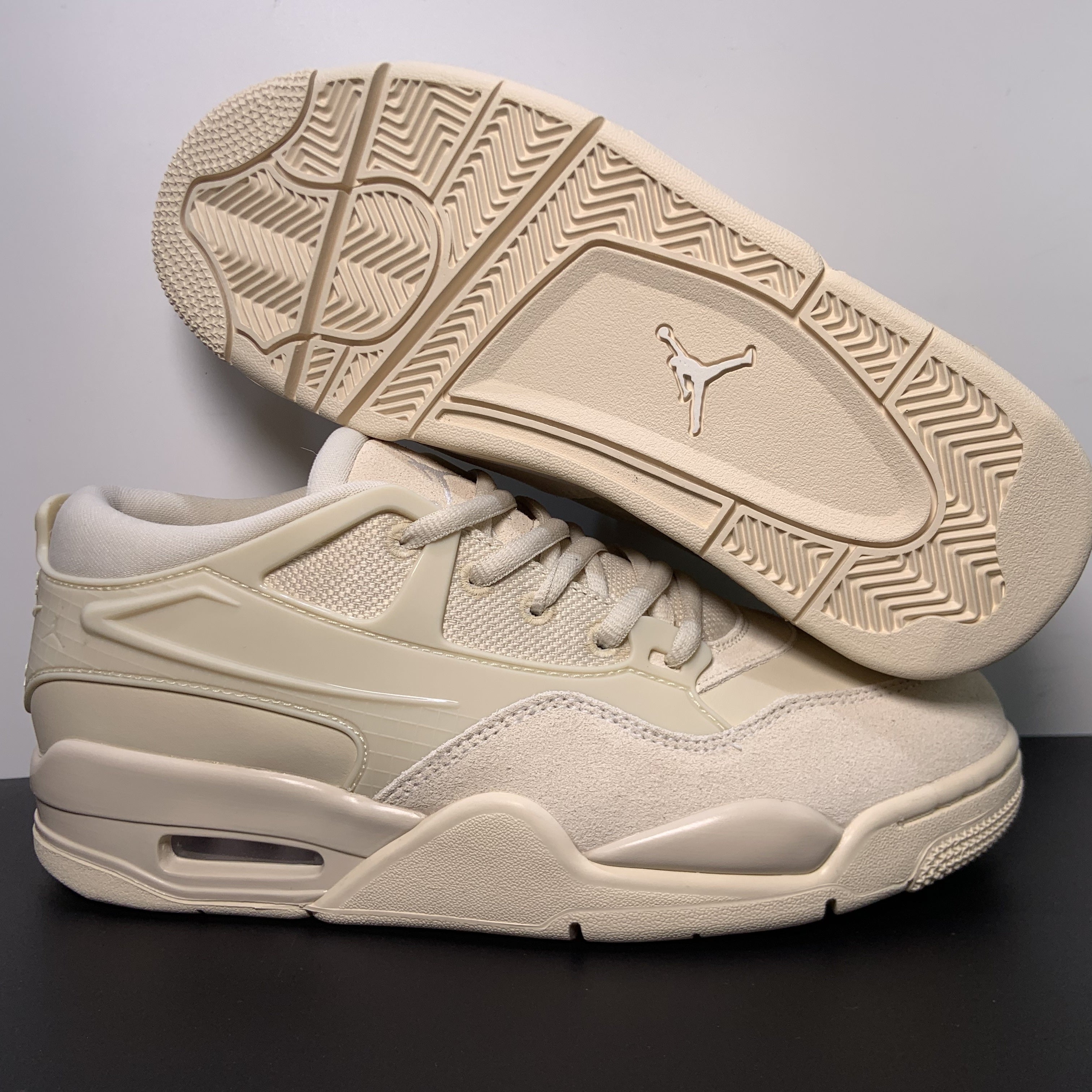 Nike Air Jordan 4 RM "Legend Light Brown"
