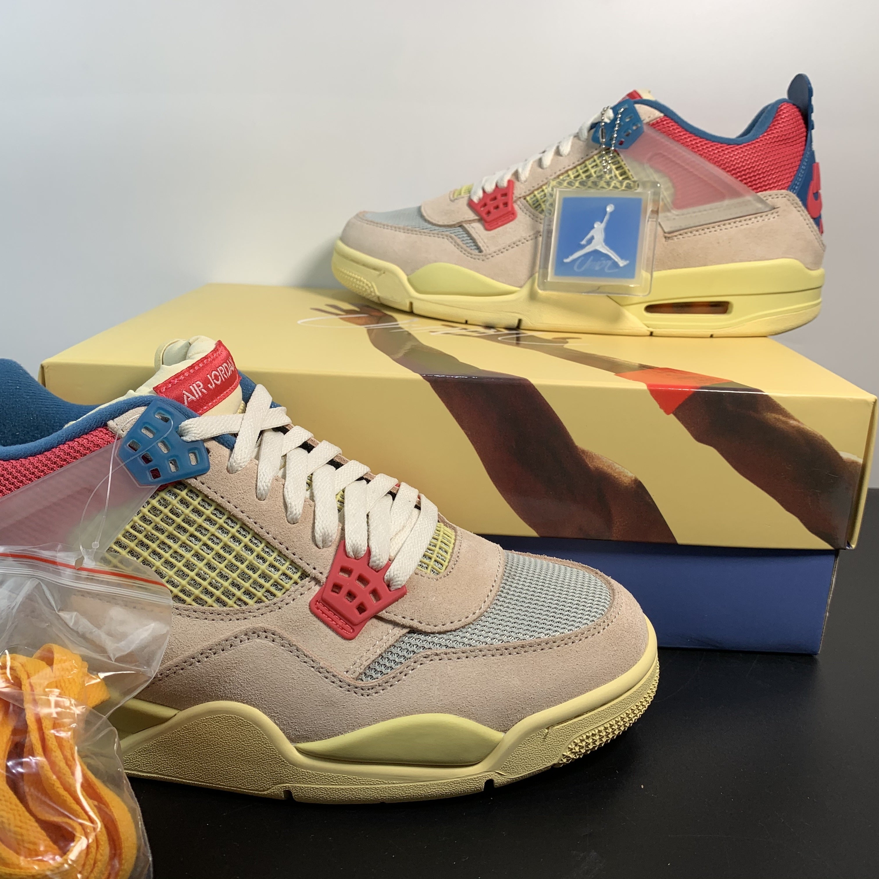 Union LA x Air Jordan 4 Retro "Guava Ice"