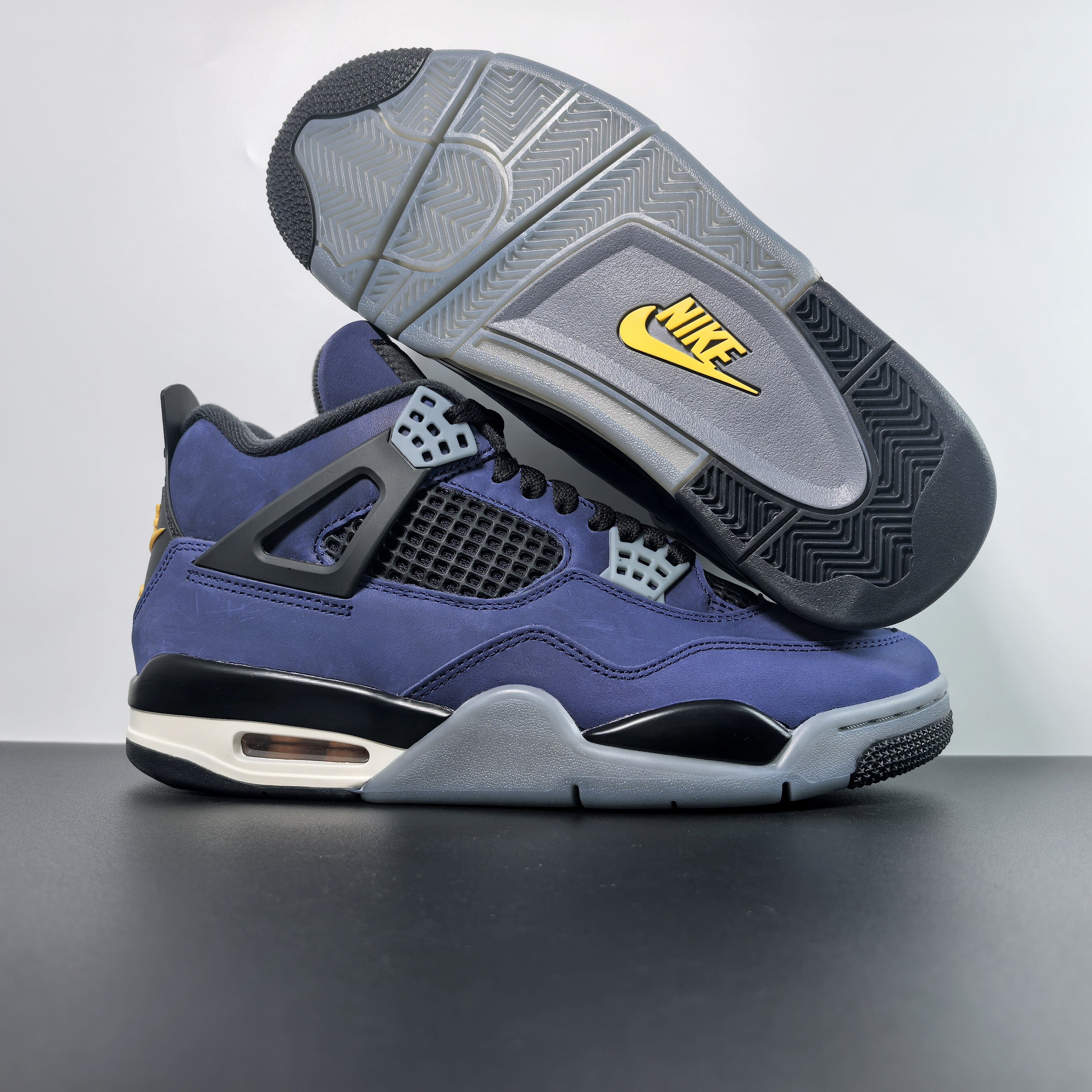 Air Jordan 4 Retro "Winterized Loyal Blue"