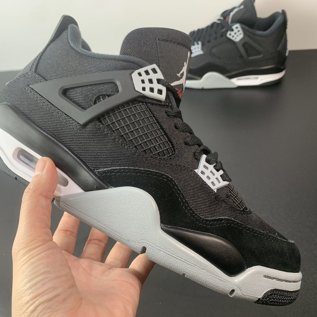 Nike Air Jordan 4 Retro SE "Black Canvas"