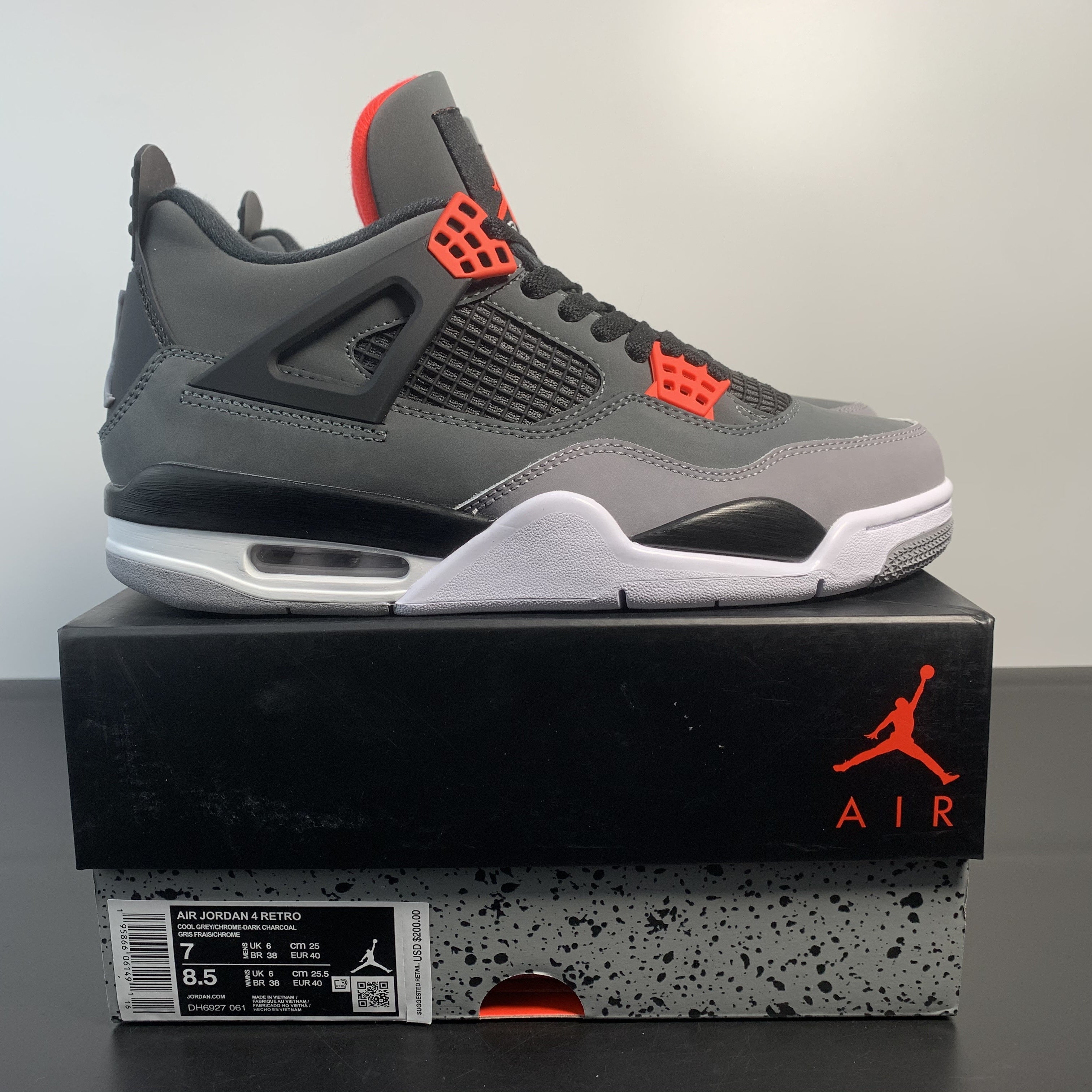 Nike Air Jordan 4 Retro "Infrared"