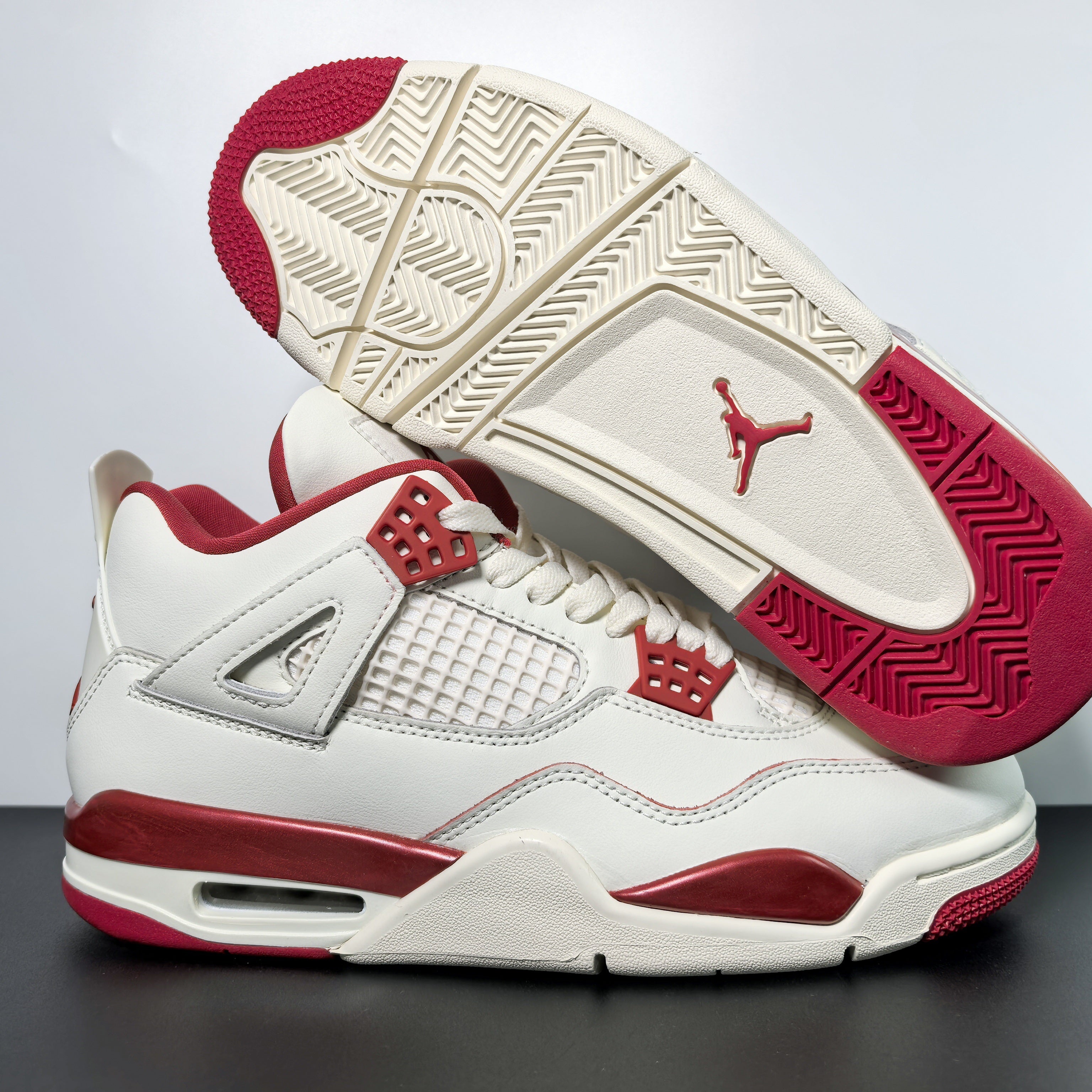 Nike Air Jordan 4 Retro "Sierra Red"
