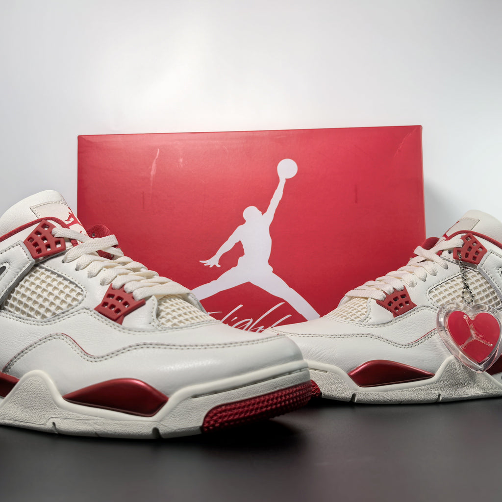 Air Jordan 4 Retro "Metallic Red"