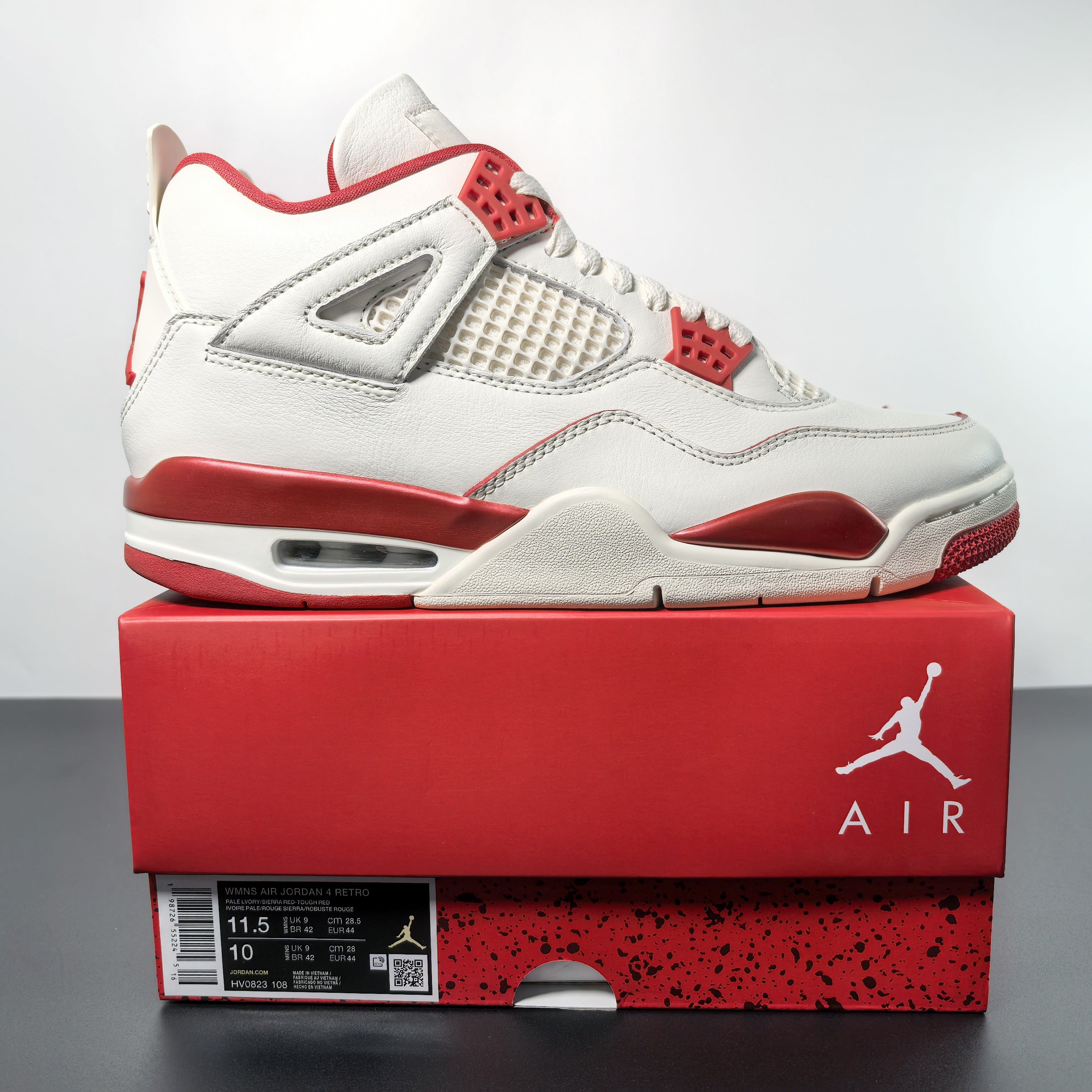 Air Jordan 4 Retro "Metallic Red"