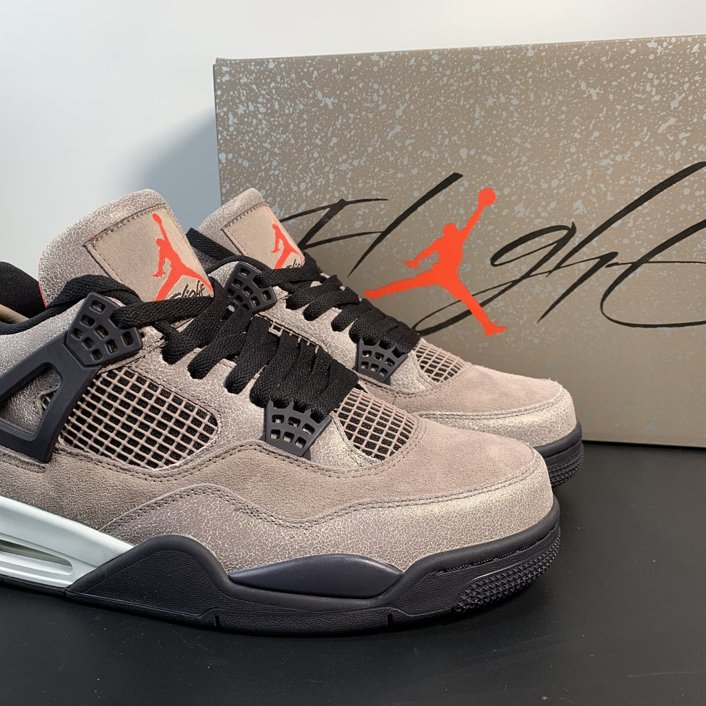 Air Jordan 4 Retro "Taupe Haze"