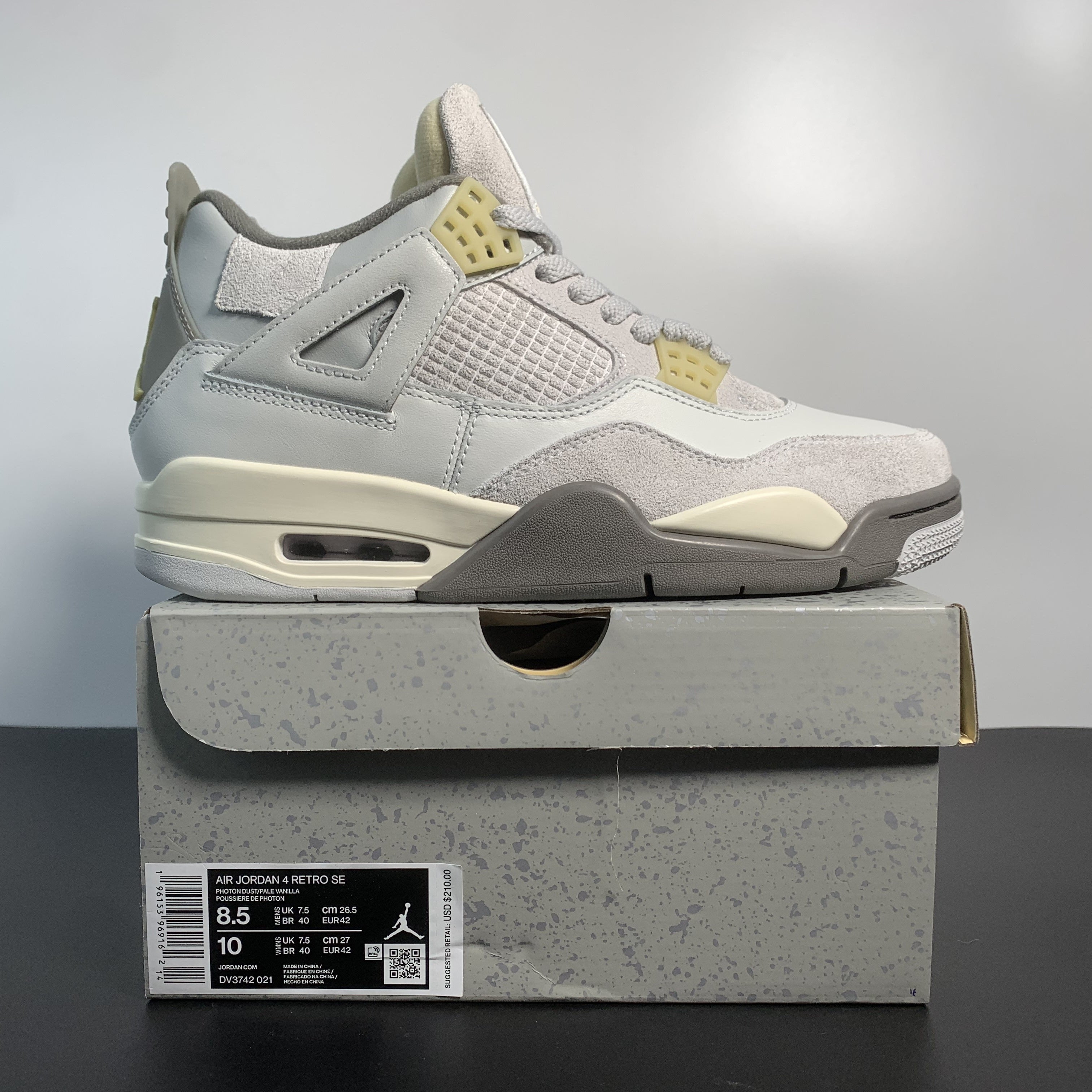 Nike Air Jordan 4 Retro SE "Craft Photon Dust"
