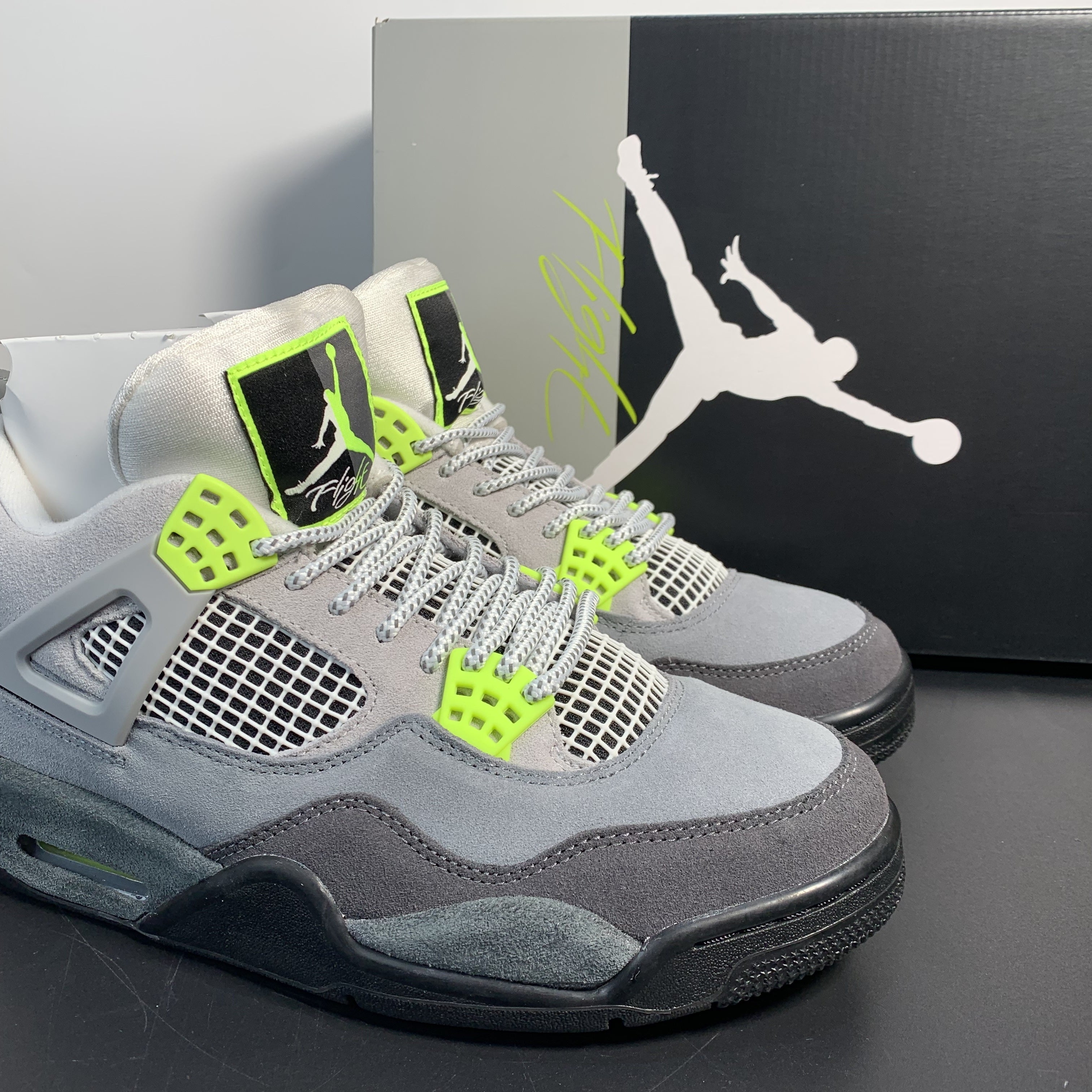 Nike Air Jordan 4 Retro SE "Neon 95"