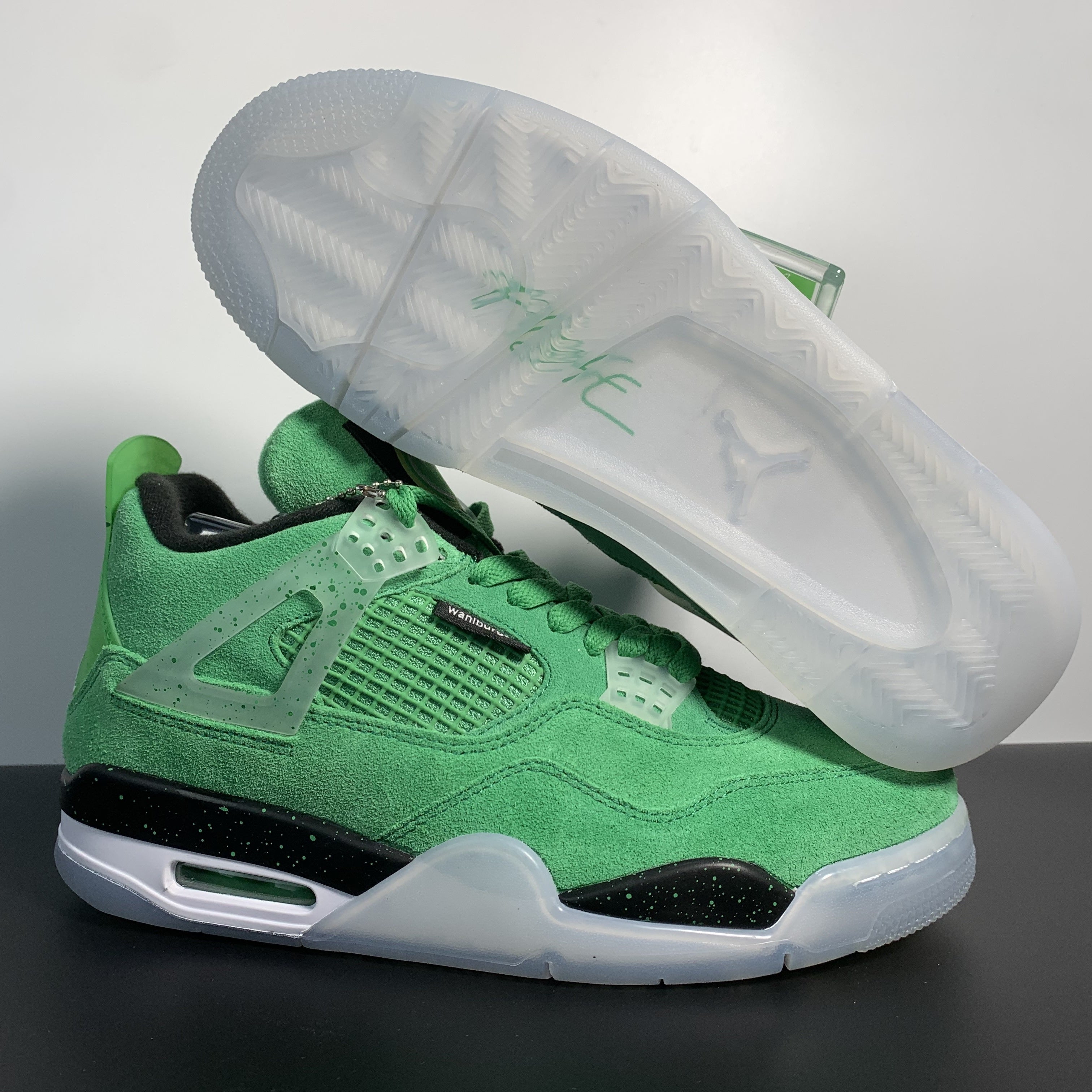 Air Jordan 4 Retro "Wahlburgers" (PE)