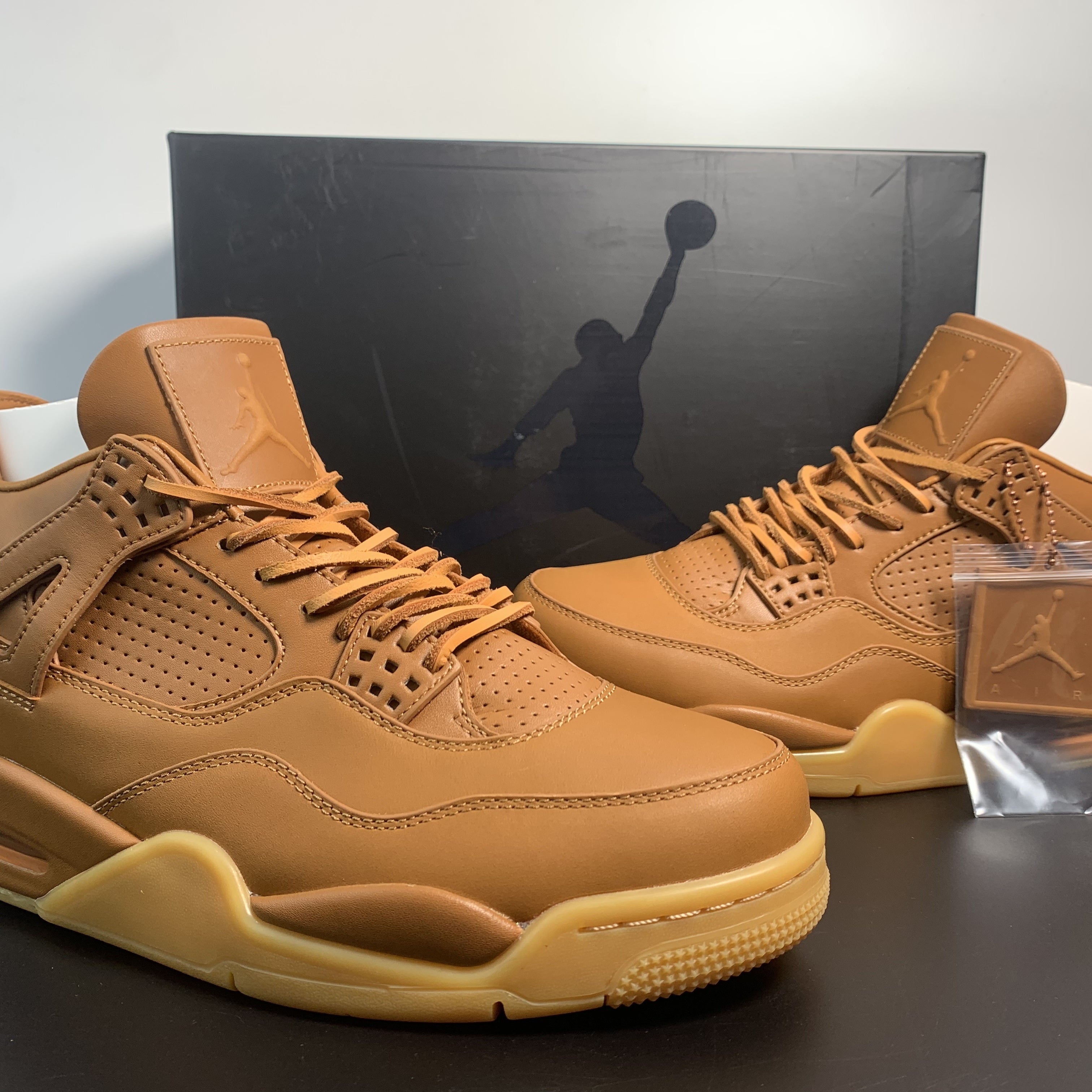 Air Jordan 4 Retro Premium "Ginger"