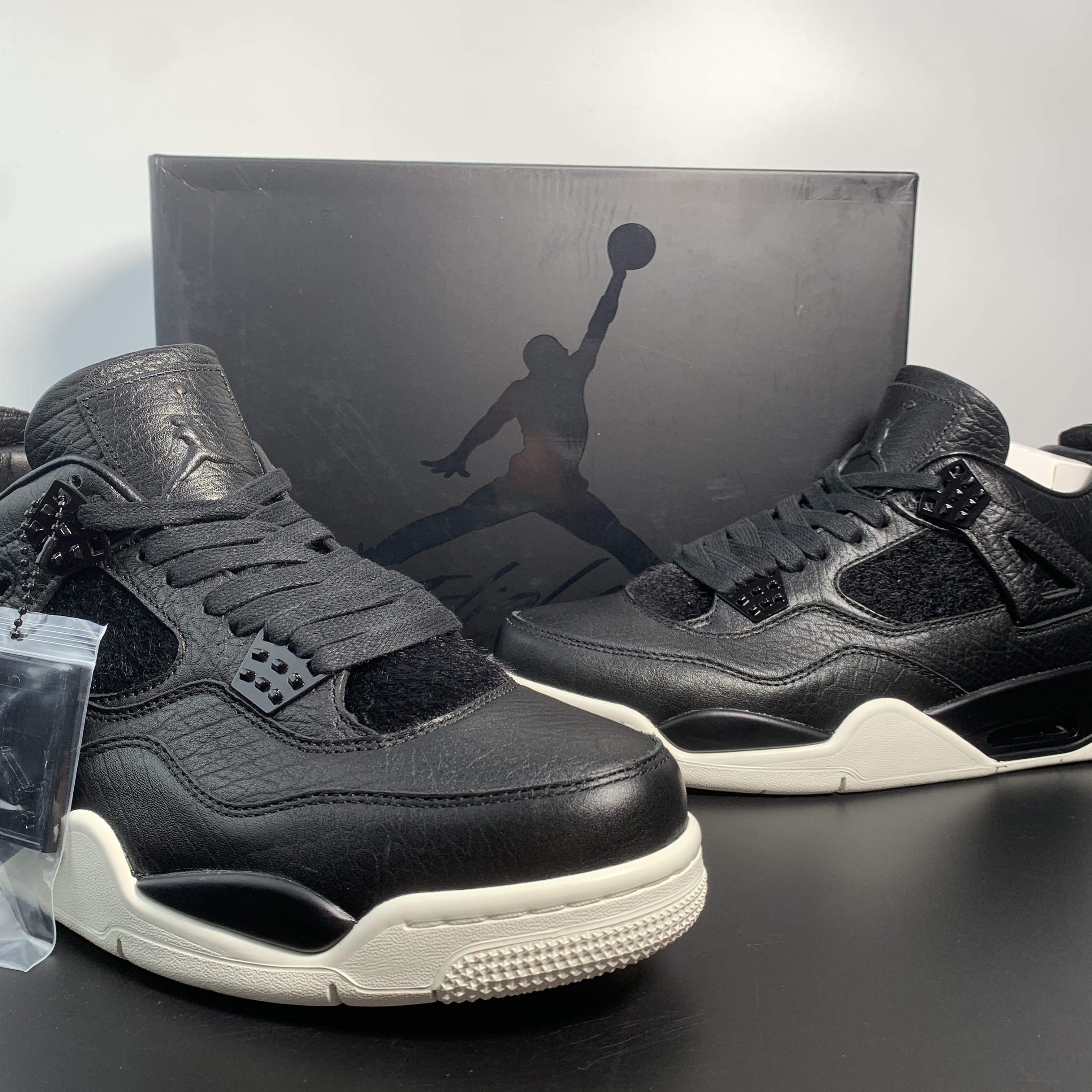 Nike Air Jordan 4 Retro Premium "Pinnacle"