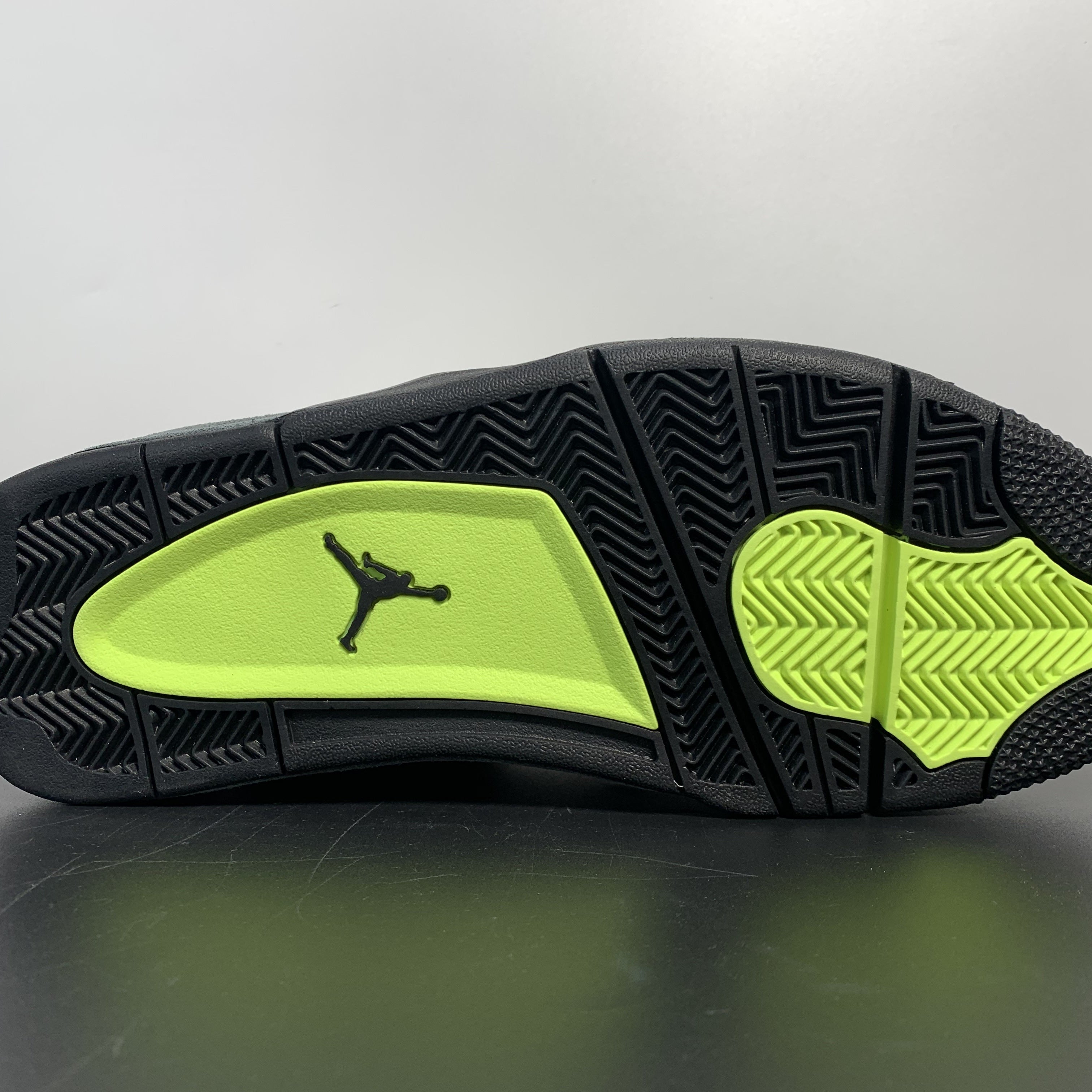Nike Air Jordan 4 Retro SE "Neon 95"