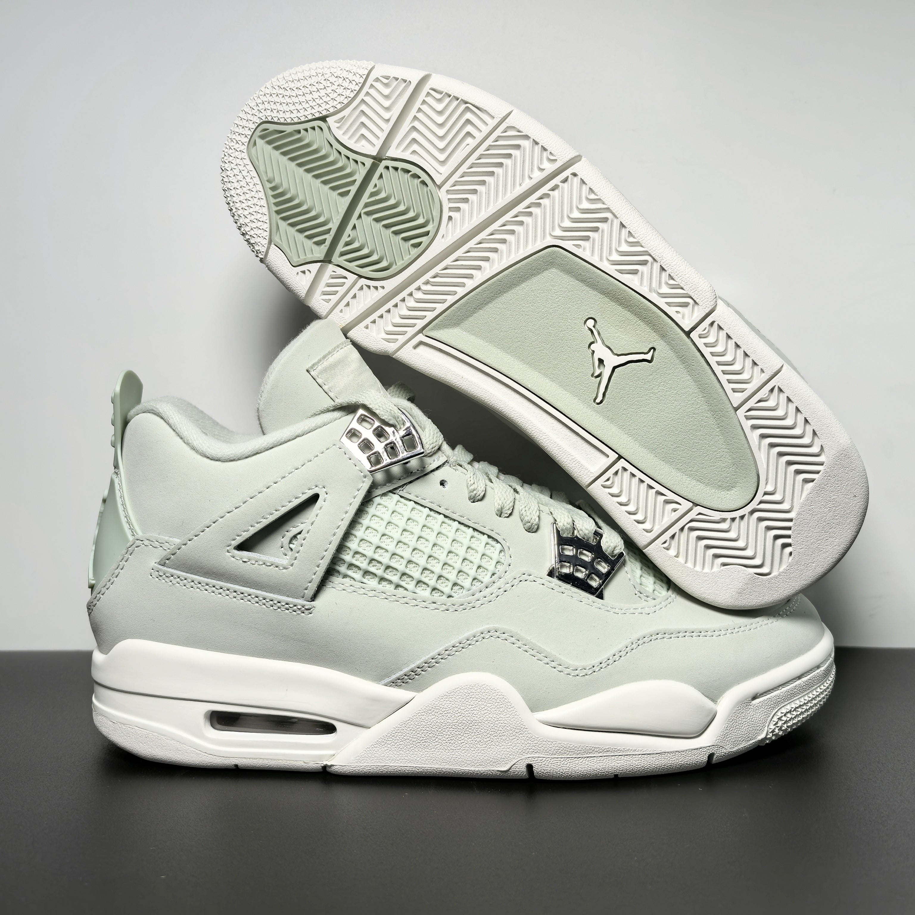 Nike Air Jordan 4 Retro "Seafoam"