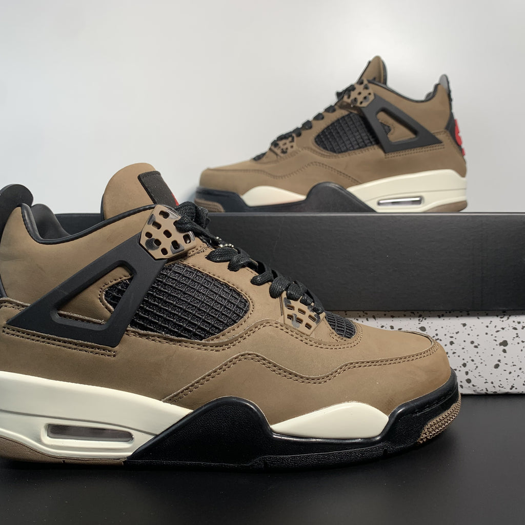 Air Jordan 4 Travis Scott "Mocha"