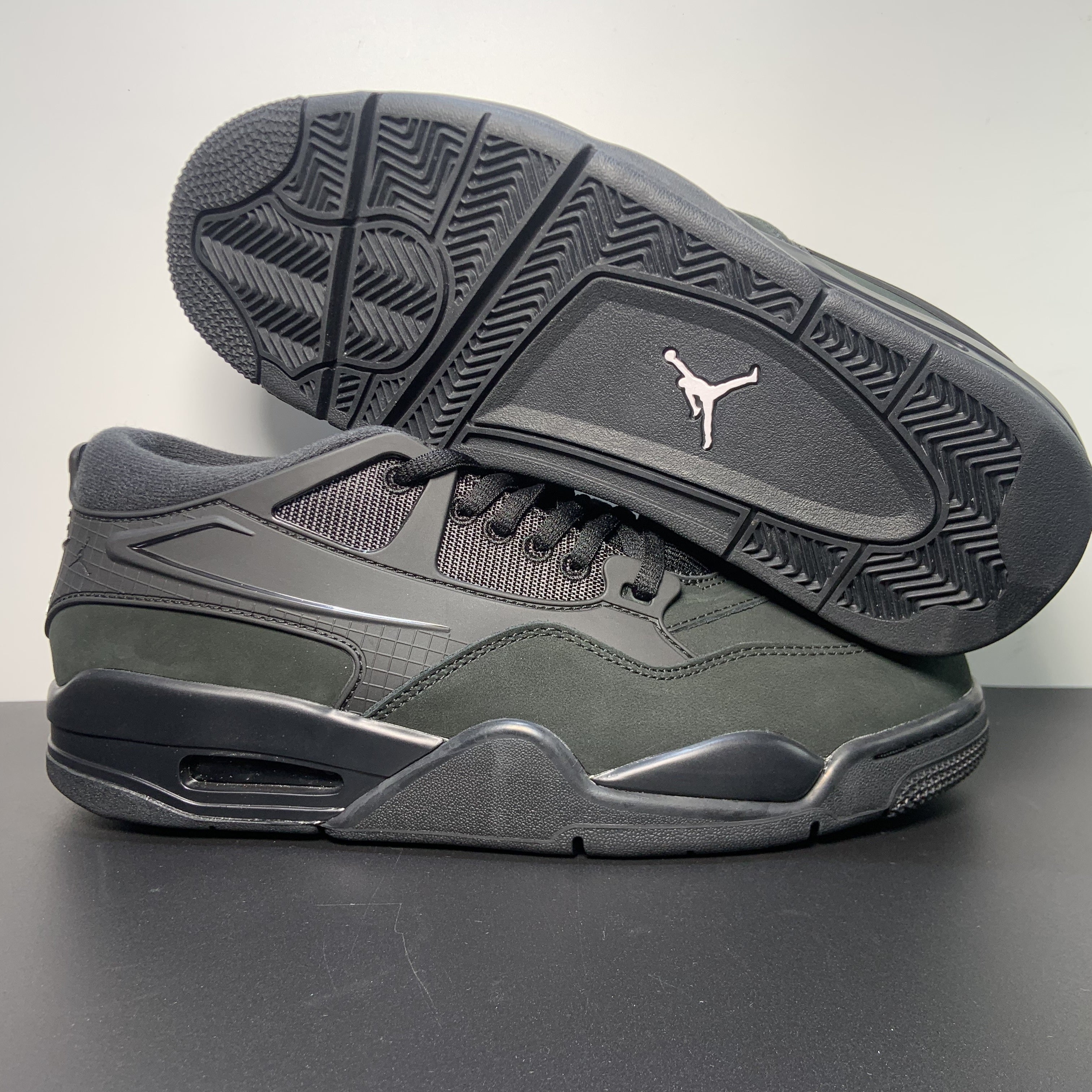 Air Jordan 4 RM "Black Cat"