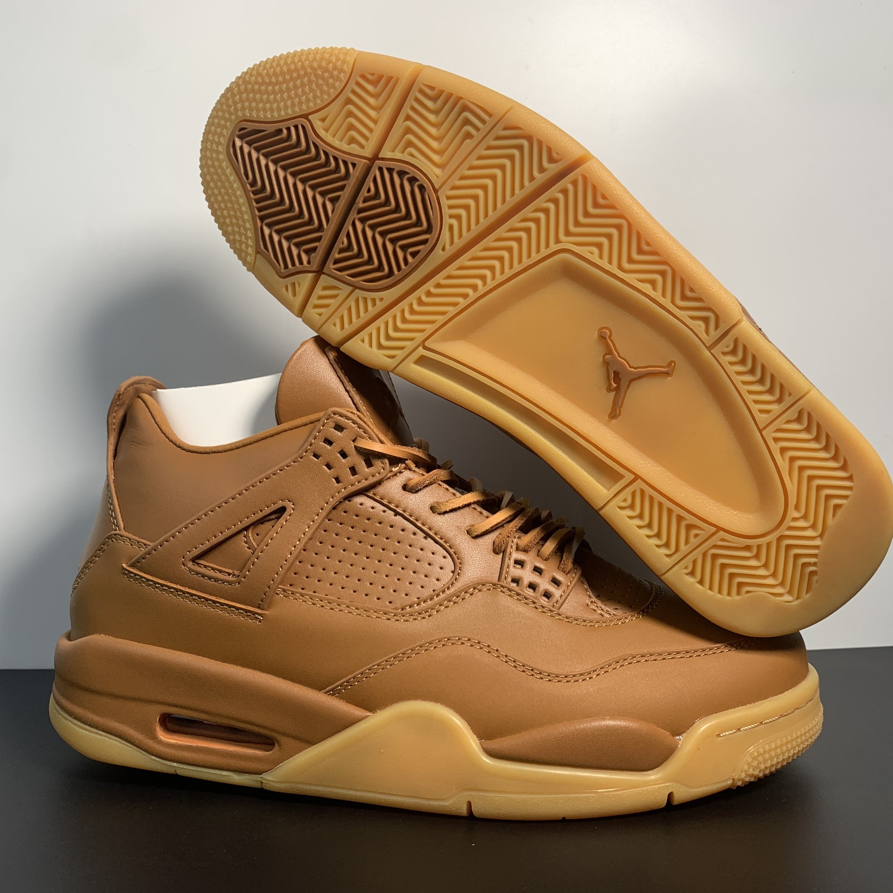 Air Jordan 4 Retro Premium "Ginger"