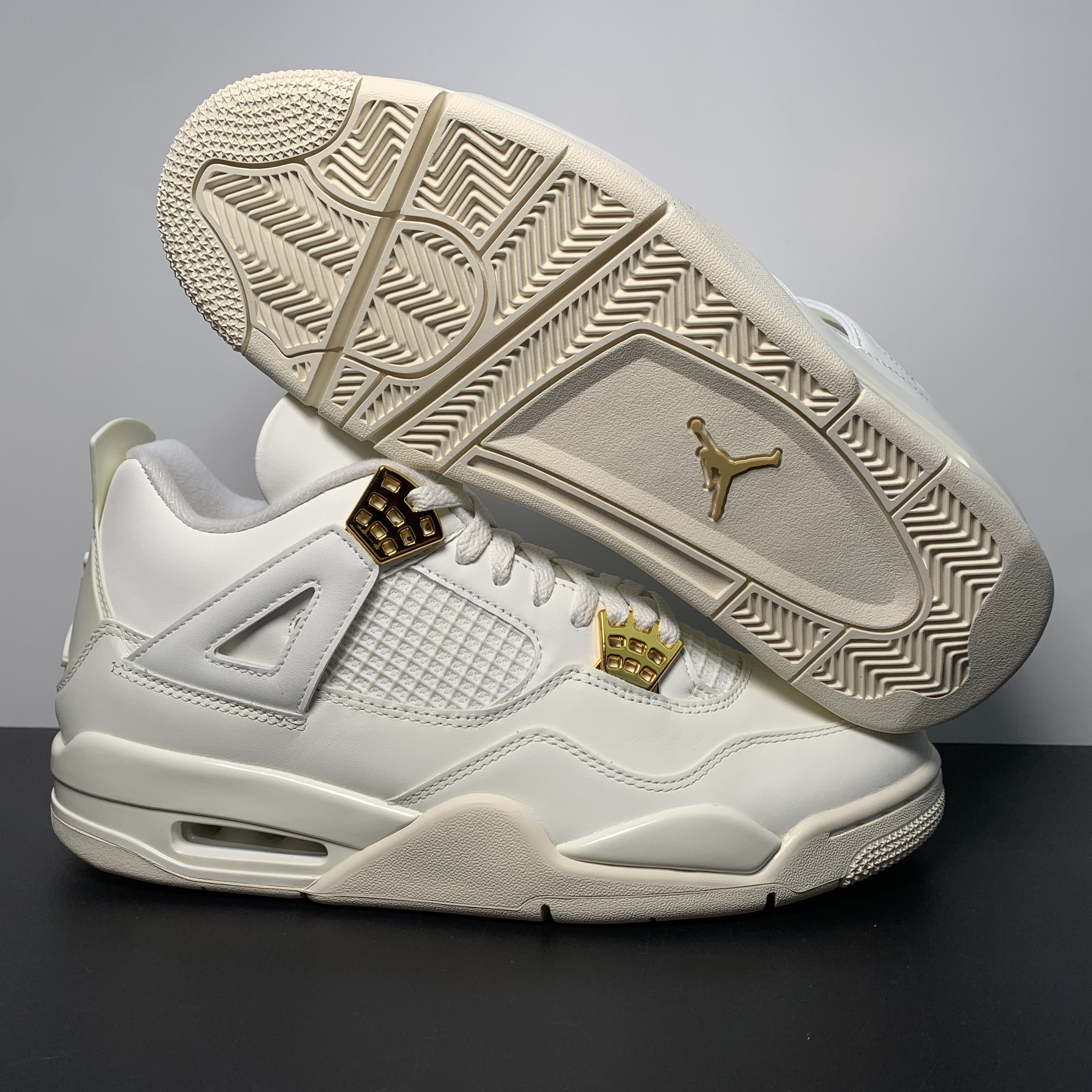Nike Air Jordan 4 Retro 'Sail Metallic Gold'