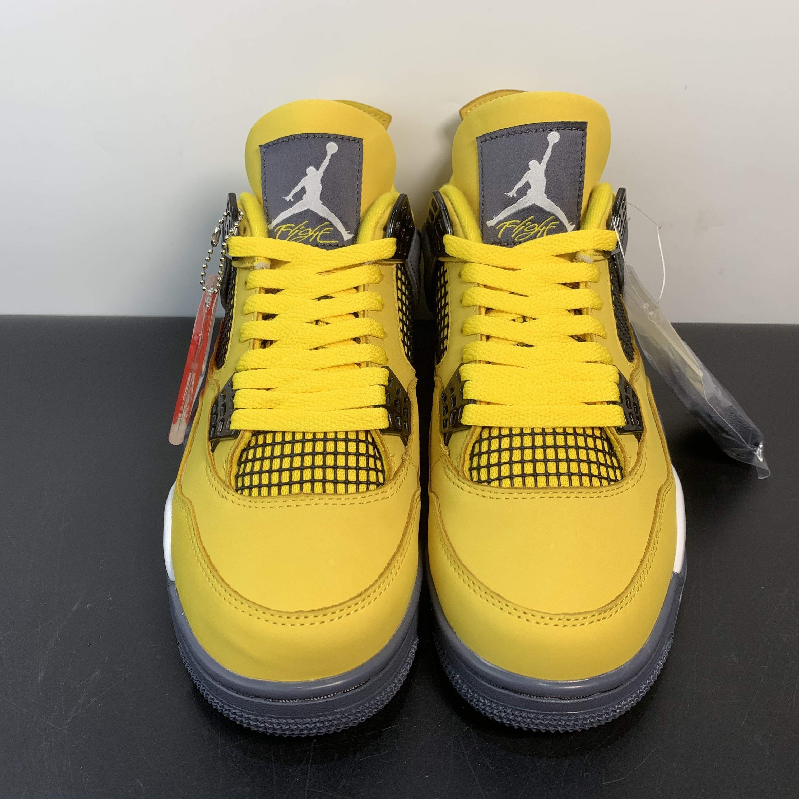 Nike Air Jordan 4 Retro "Lightning" (2021)