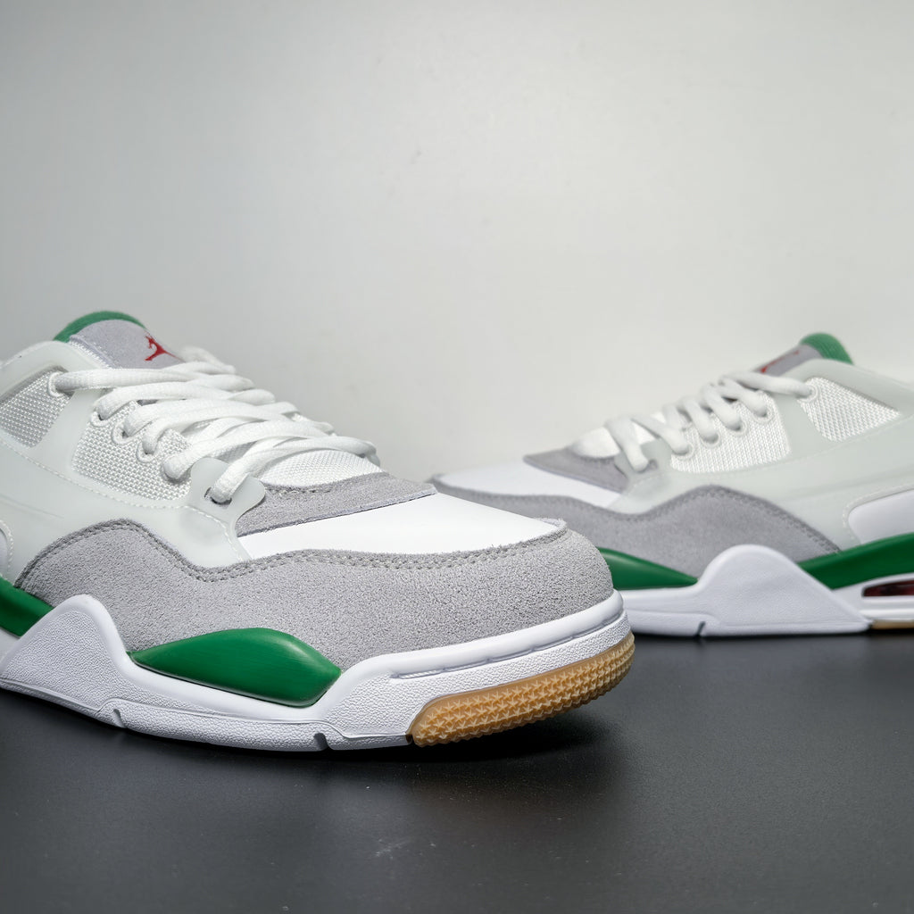 Air Jordan 4 RM “Pine Green”