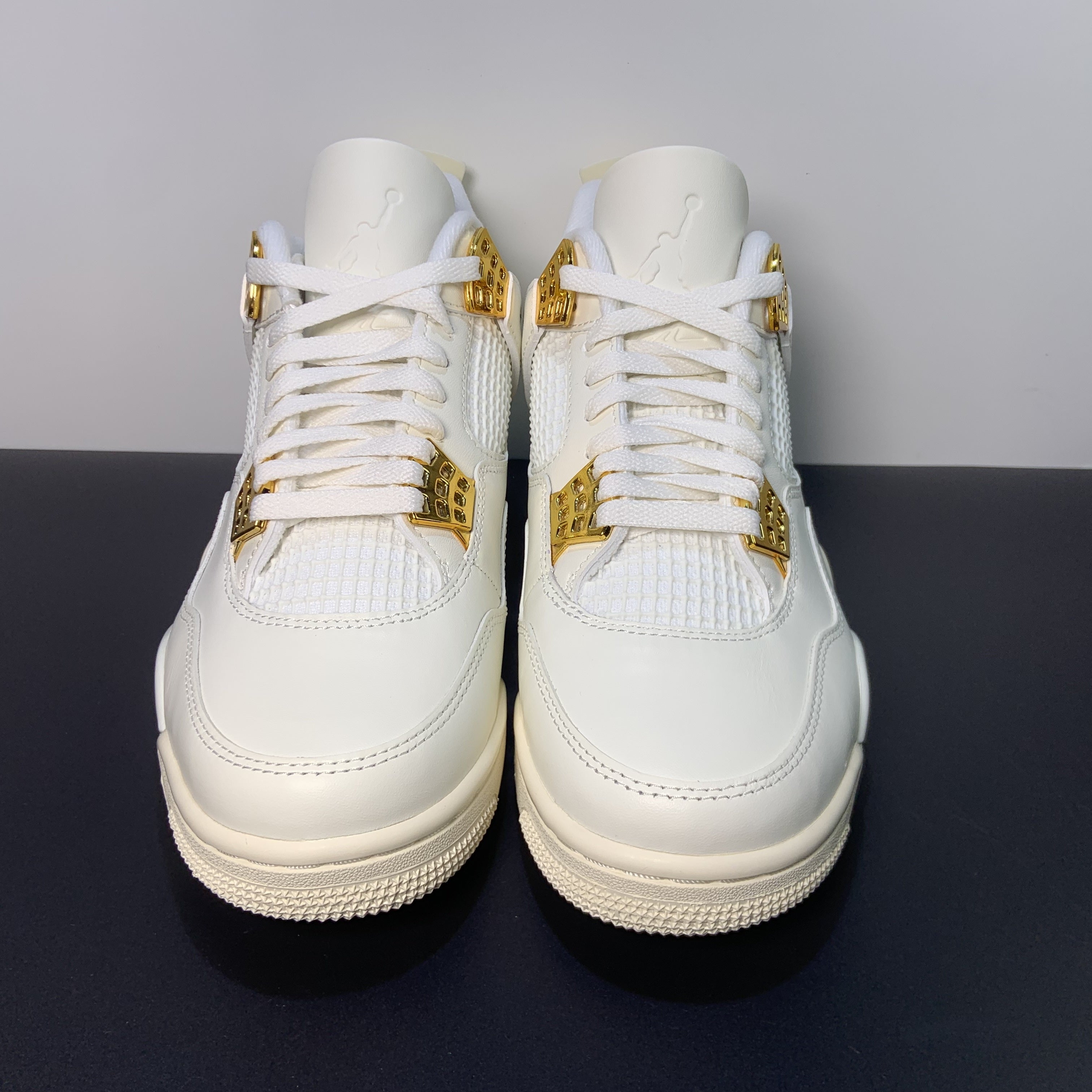 Air Jordan 4 Retro "Metallic Gold"