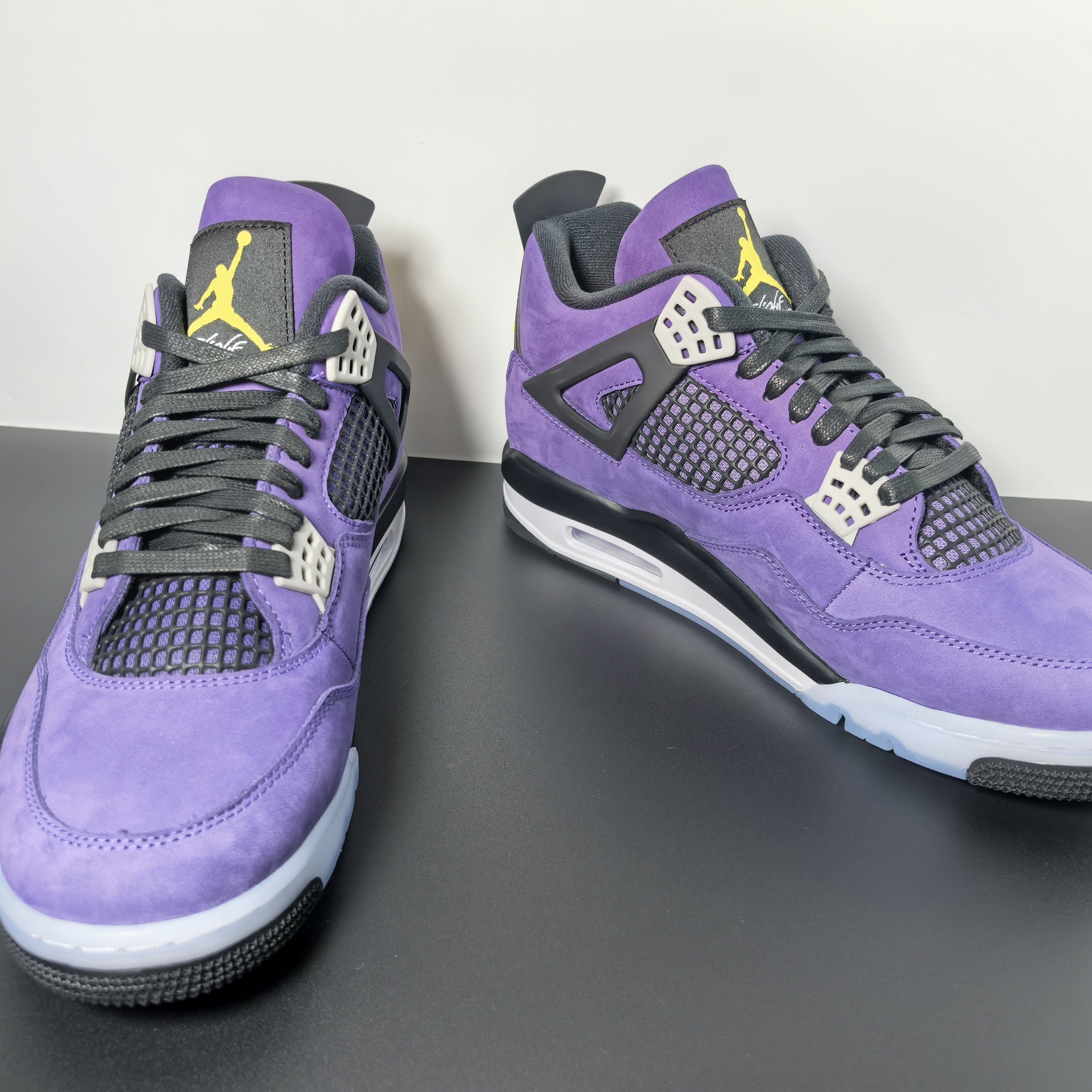 Nike Air Jordan 4 Retro OG "Lakers" / "Imperial Purple"