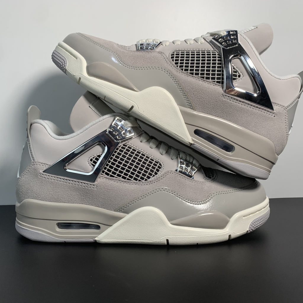 Air Jordan 4 Retro "Frozen Moments"