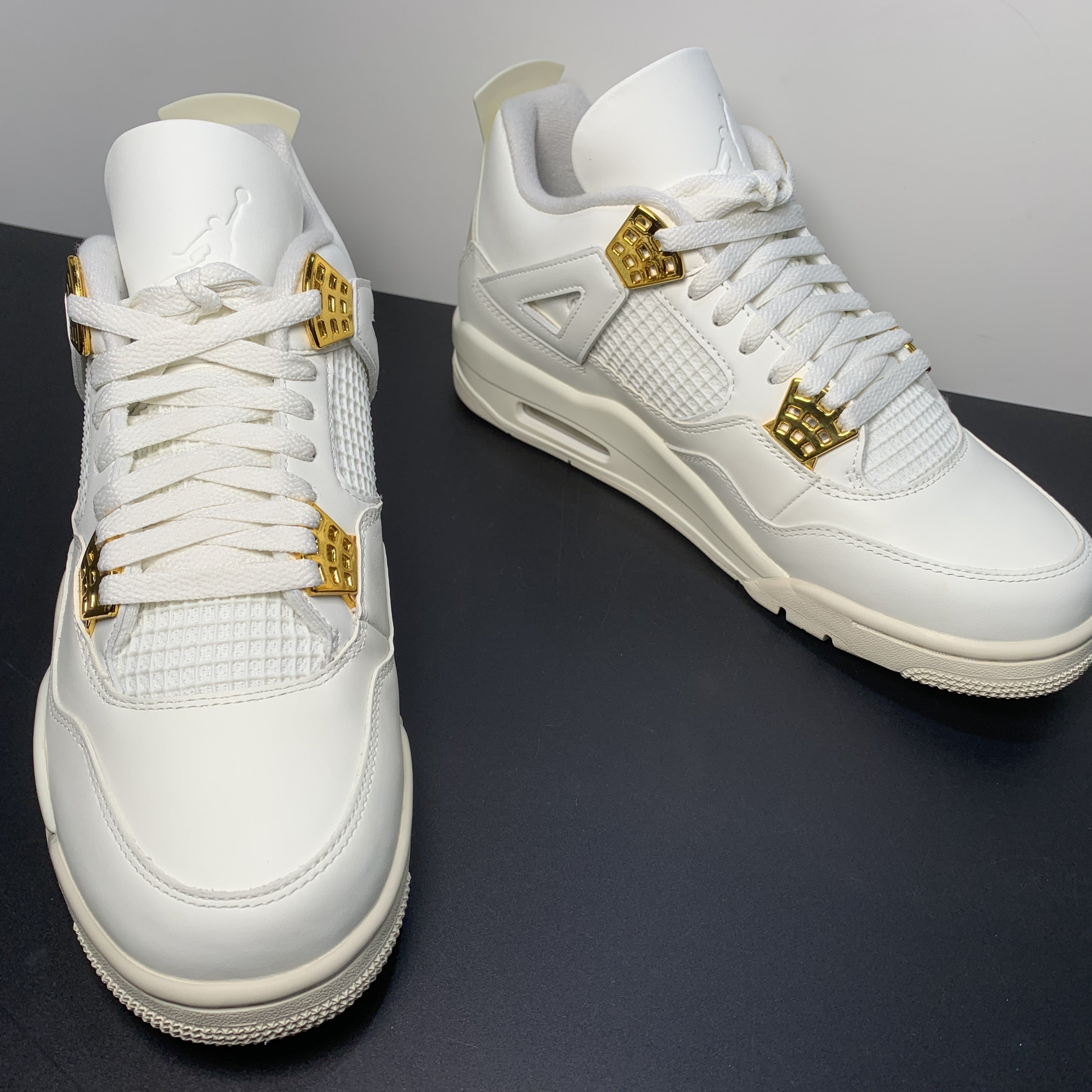 Nike Air Jordan 4 Retro 'Sail Metallic Gold'