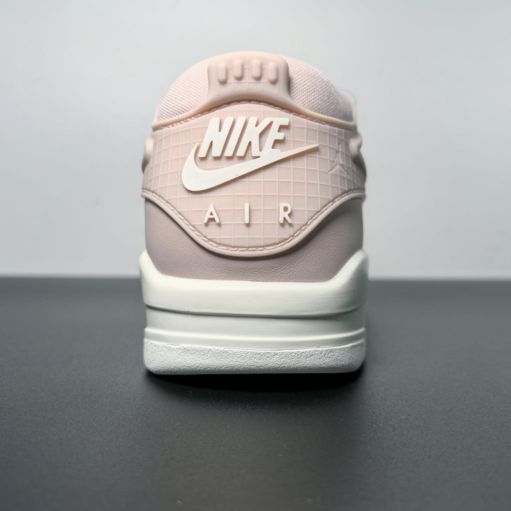 Air Jordan 4 RM “Pink Oxford”