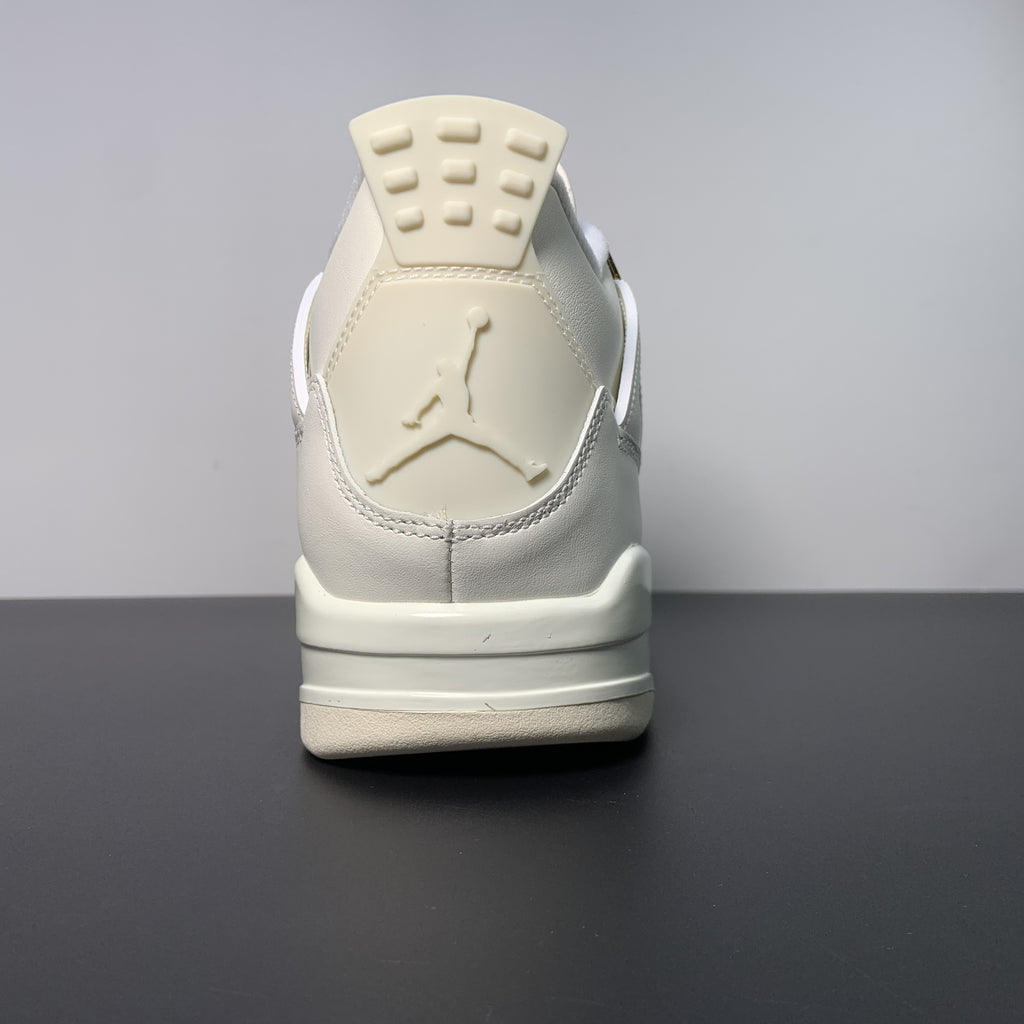 Air Jordan 4 Retro "Metallic Gold"