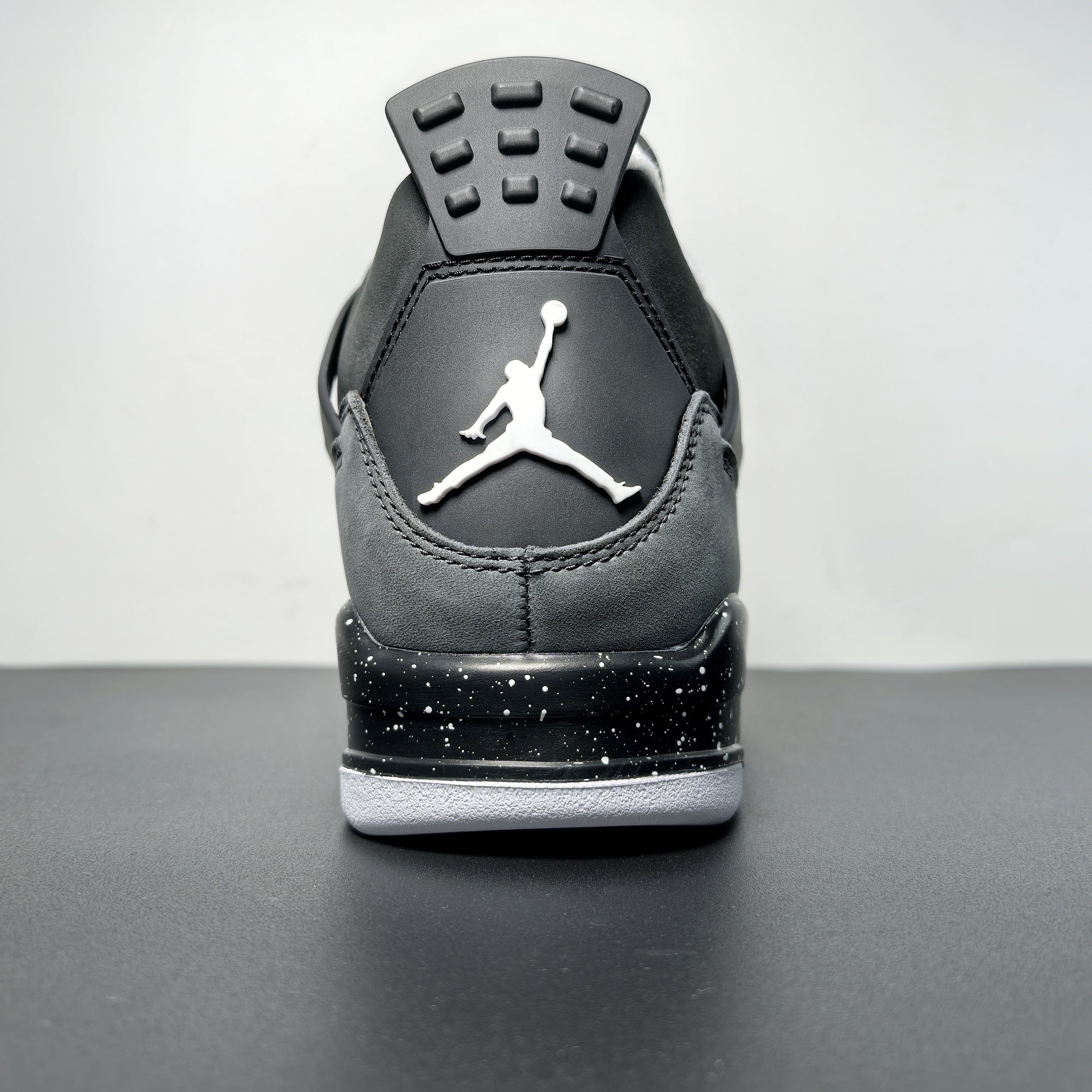 Air Jordan 4 Retro "Fear"