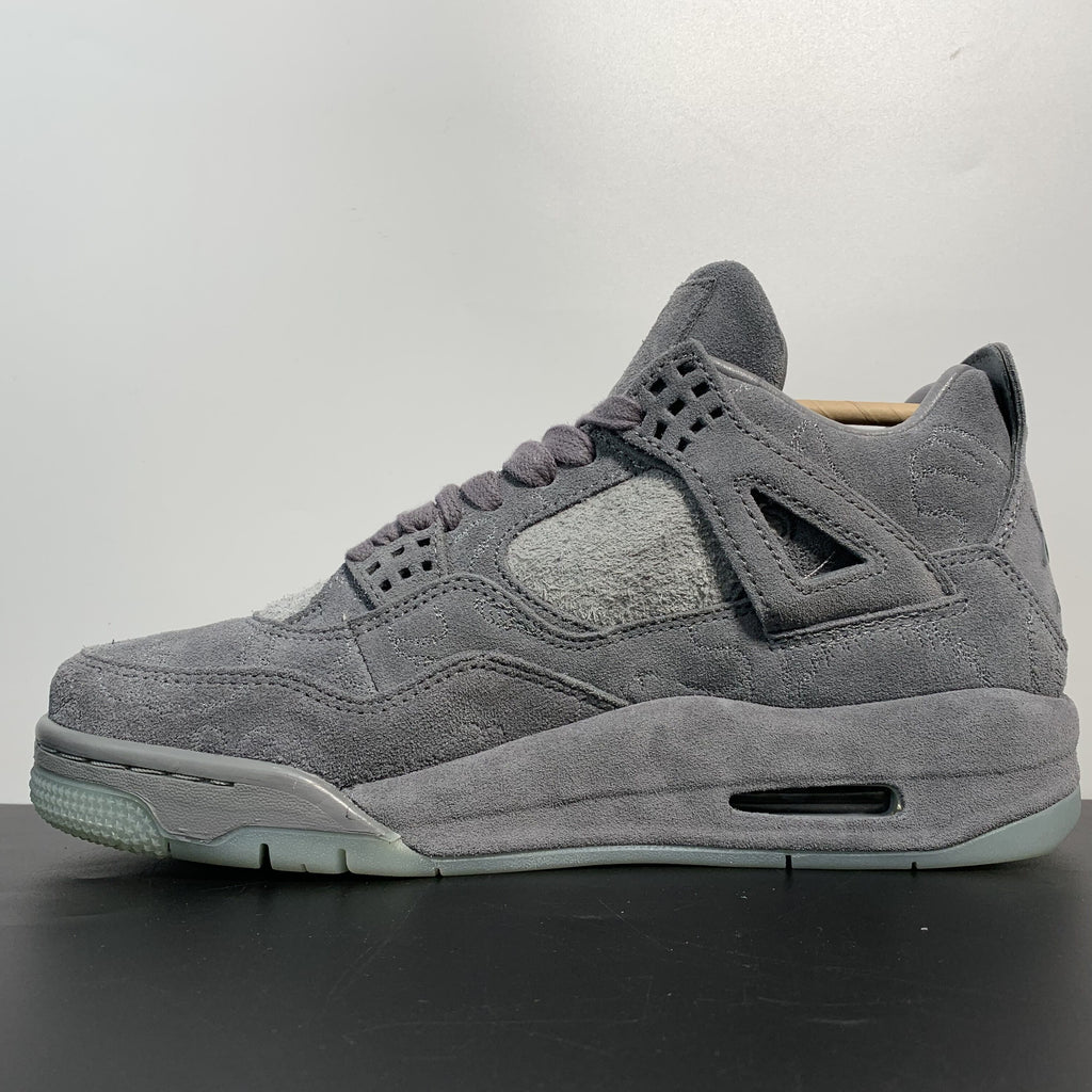 Air Jordan 4 Retro x KAWS "Cool Grey"