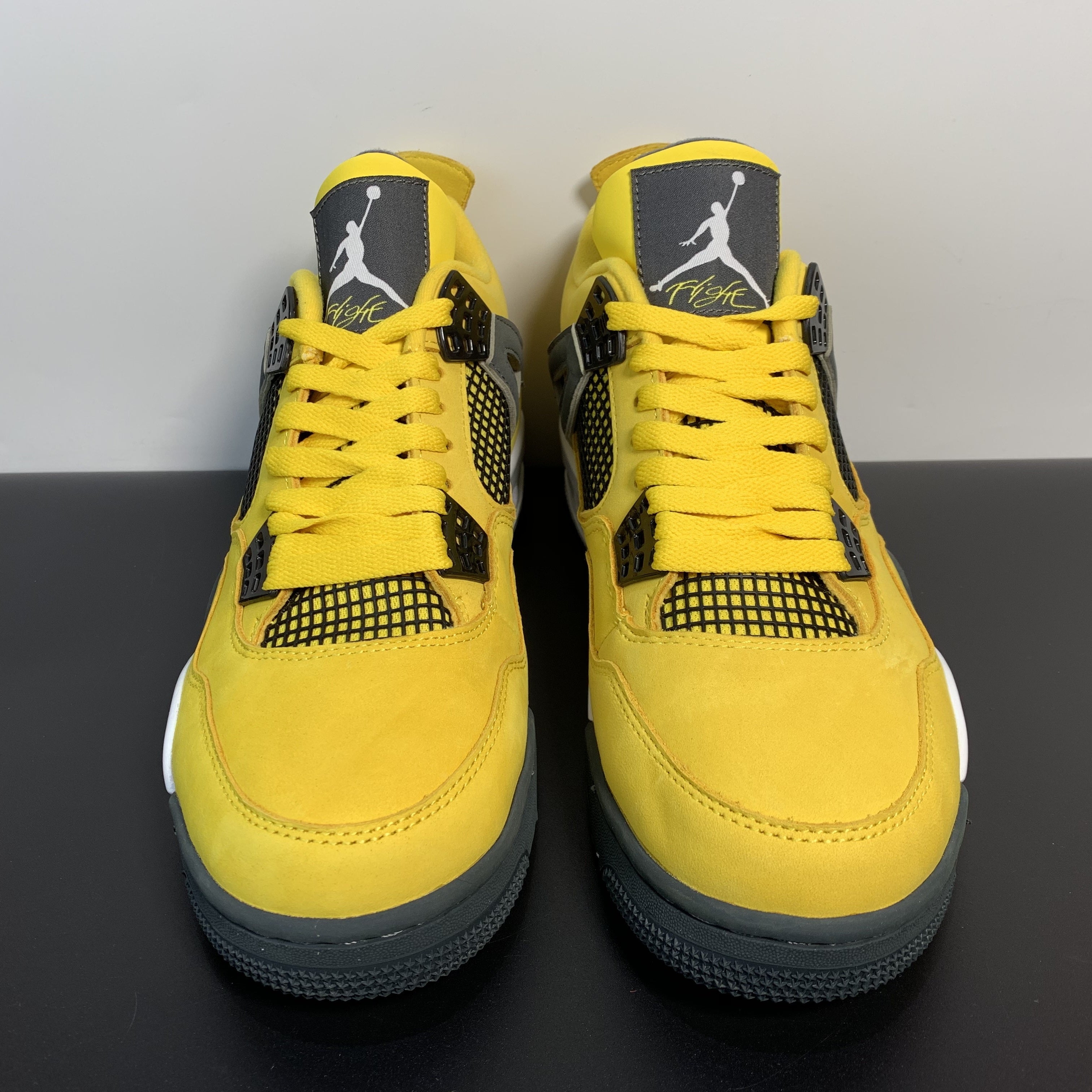 Air Jordan 4 Retro "Lightning"