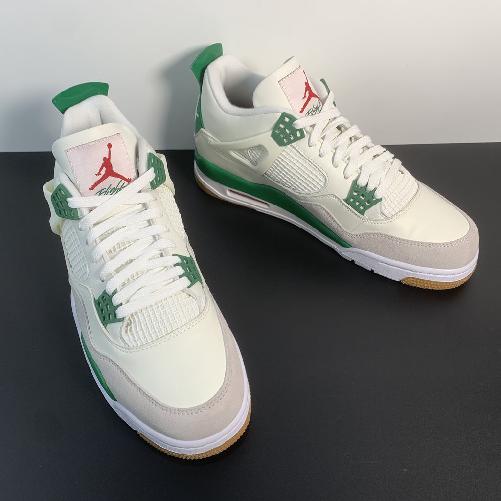 Nike SB x Air Jordan 4 Retro "Pine Green"