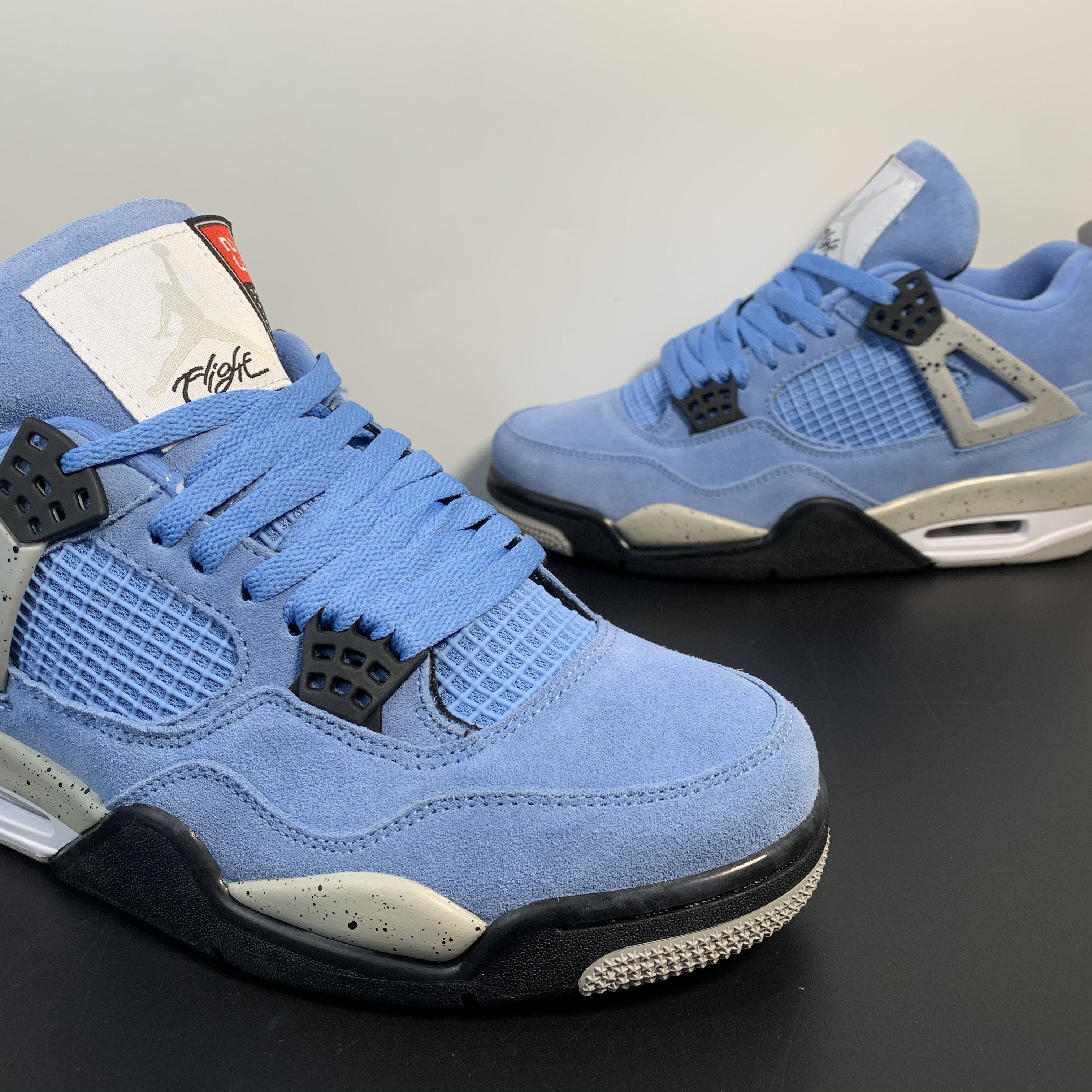 Nike Air Jordan 4 Retro "University Blue"